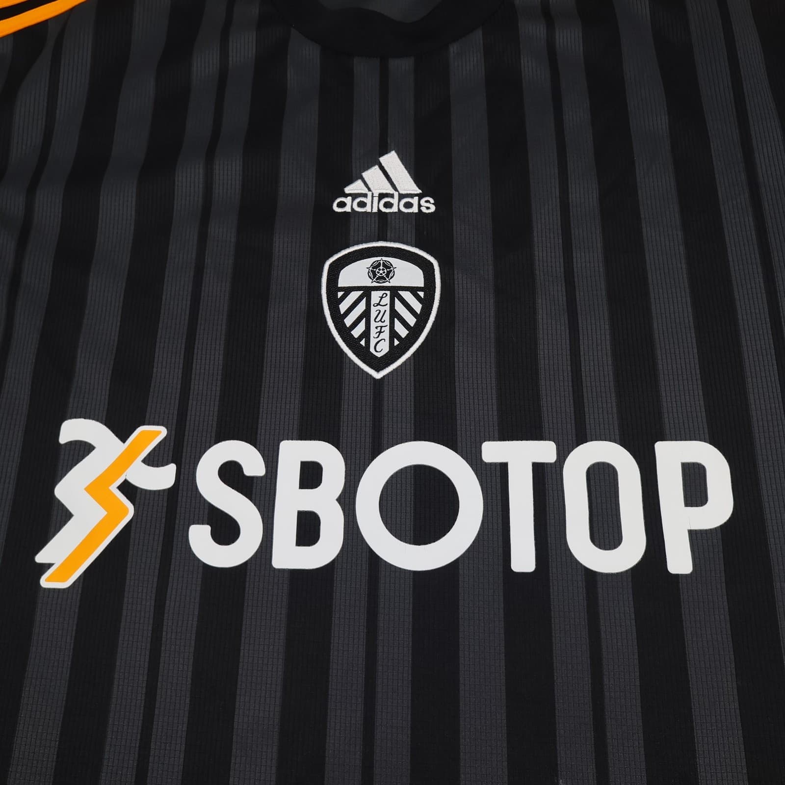Leeds United Shirt Mens Medium Black Third 2022 2023 Adidas Soccer Jersey photo 3