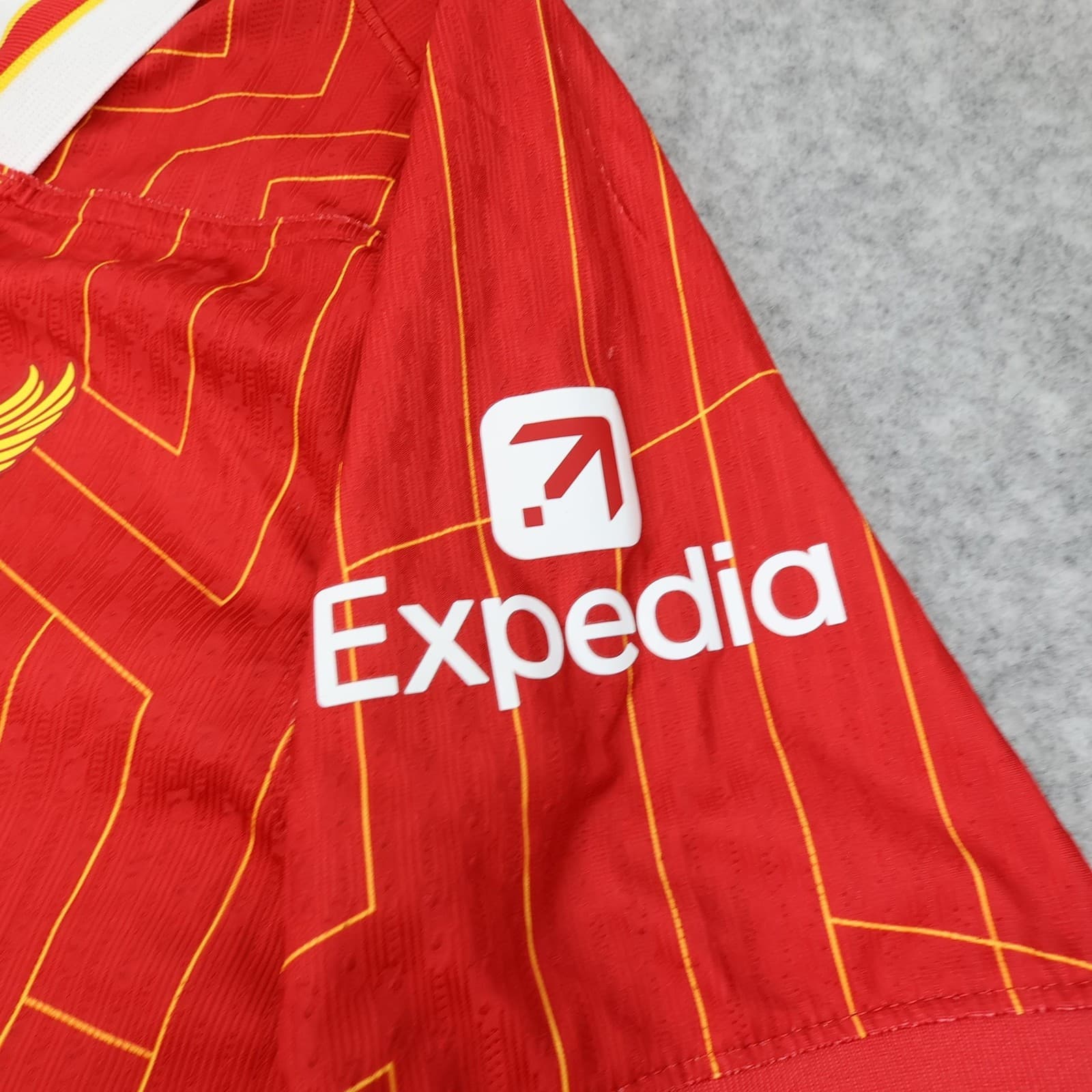 Liverpool Shirt Medium Red Home 2024 2025 ADV Nike Soccer Jersey Salah 11 photo 9
