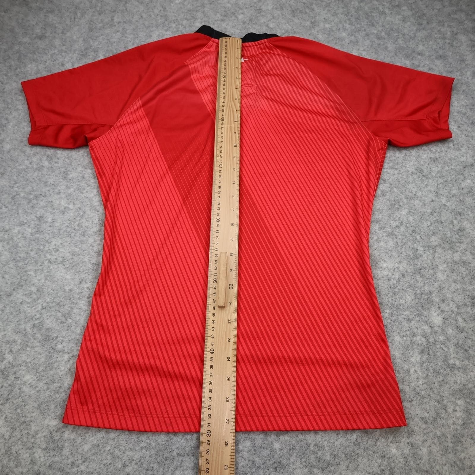 Saracens Rugby Shirt Mens Large Red Rugby Union Nike Allianz Jersey 2019 2020 photo 11