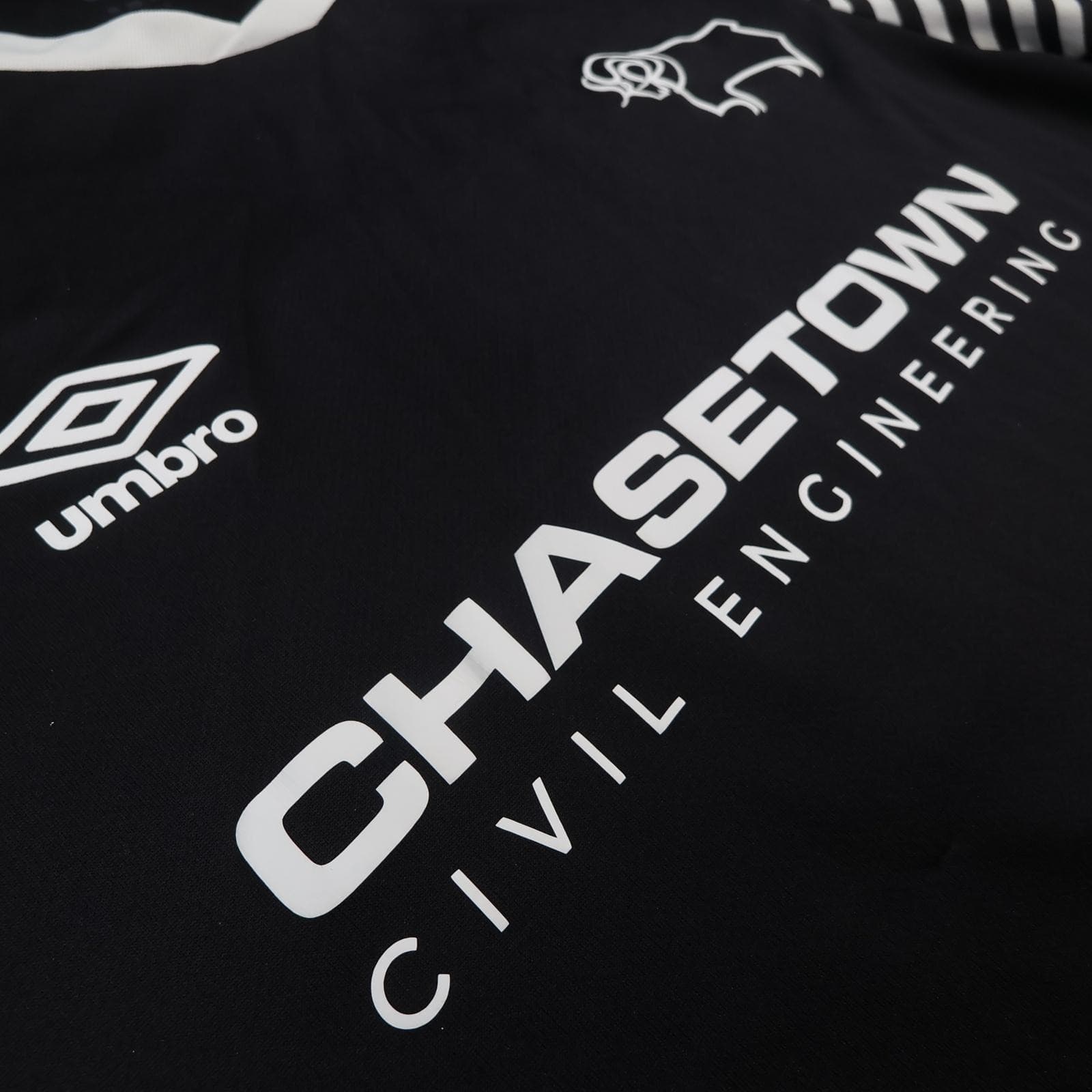 Derby County Training Shirt Mens Medium Black EFL Football Umbro Chasetown photo 7