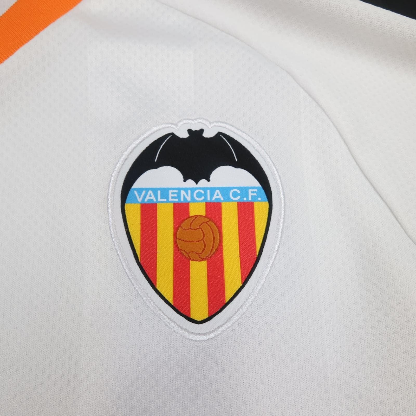 Valencia CF Shirt Mens Medium White Home 2019 2020 La Liga Soccer Jersey Puma photo 5