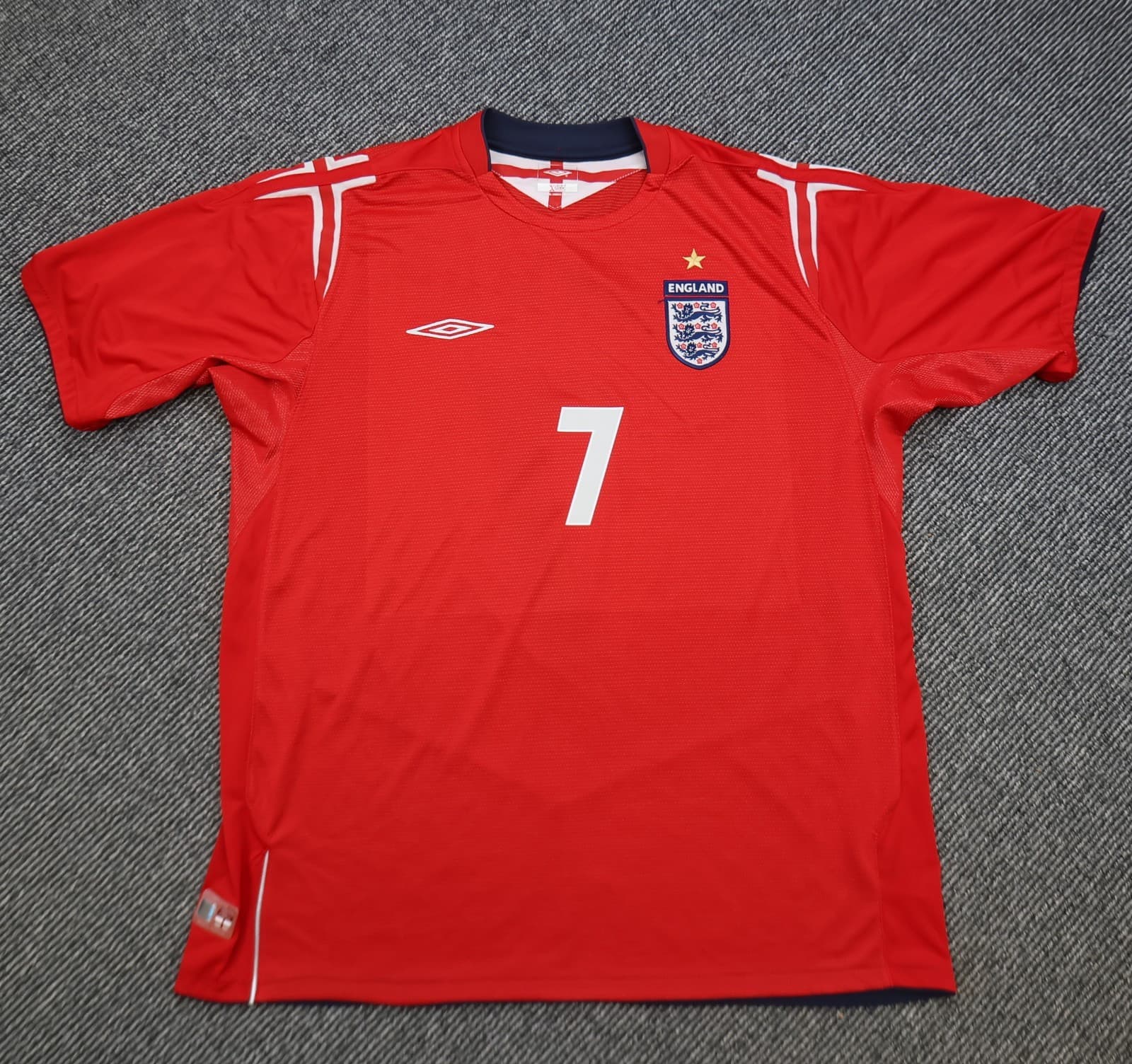 England Football Shirt Extra Large Red Away Euro 2004 2006 Jersey David Beckham photo 2