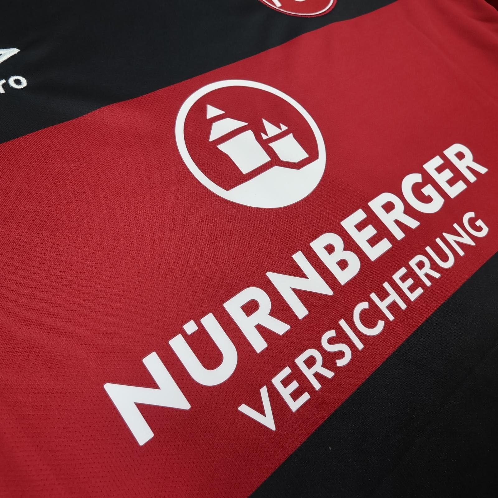 FC Nurnberg Shirt Mens Medium Red Black Home Bundesliga Football Umbro Jersey photo 8