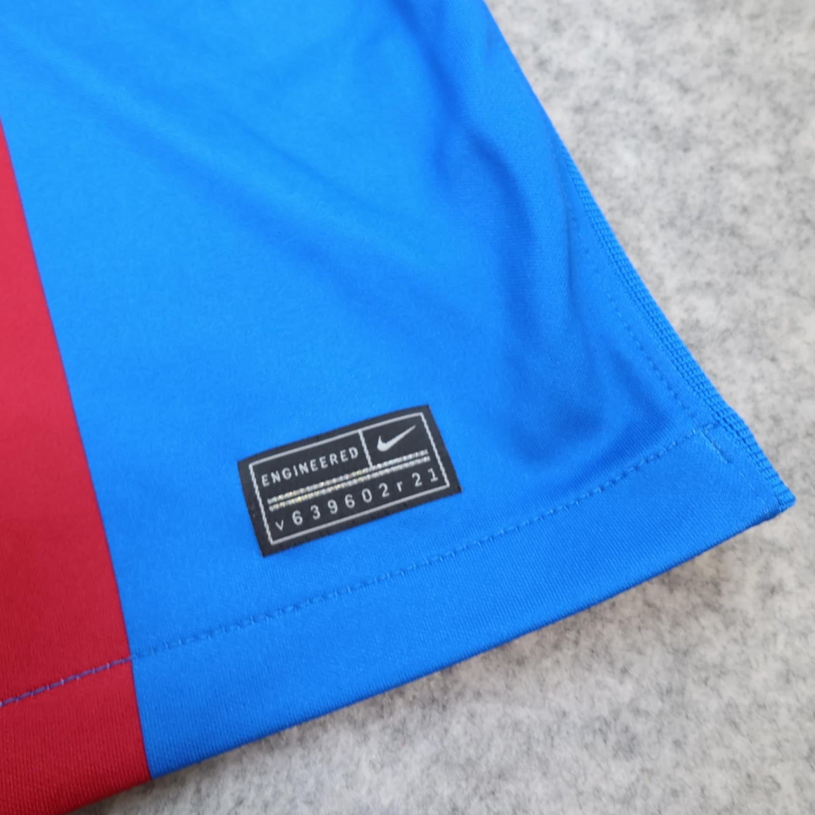 Barcelona Shirt Mens XL Red Blue Home 2021 2022 Football Nike Soccer Jersey photo 8