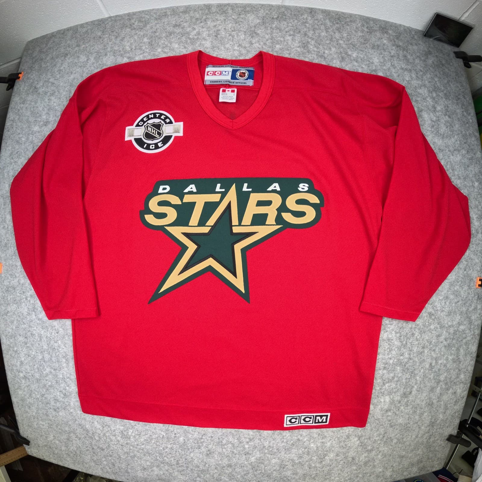 Dallas Stars Jersey Large Red CCM Pilcher 18 Long Sleeve Ice Hockey
