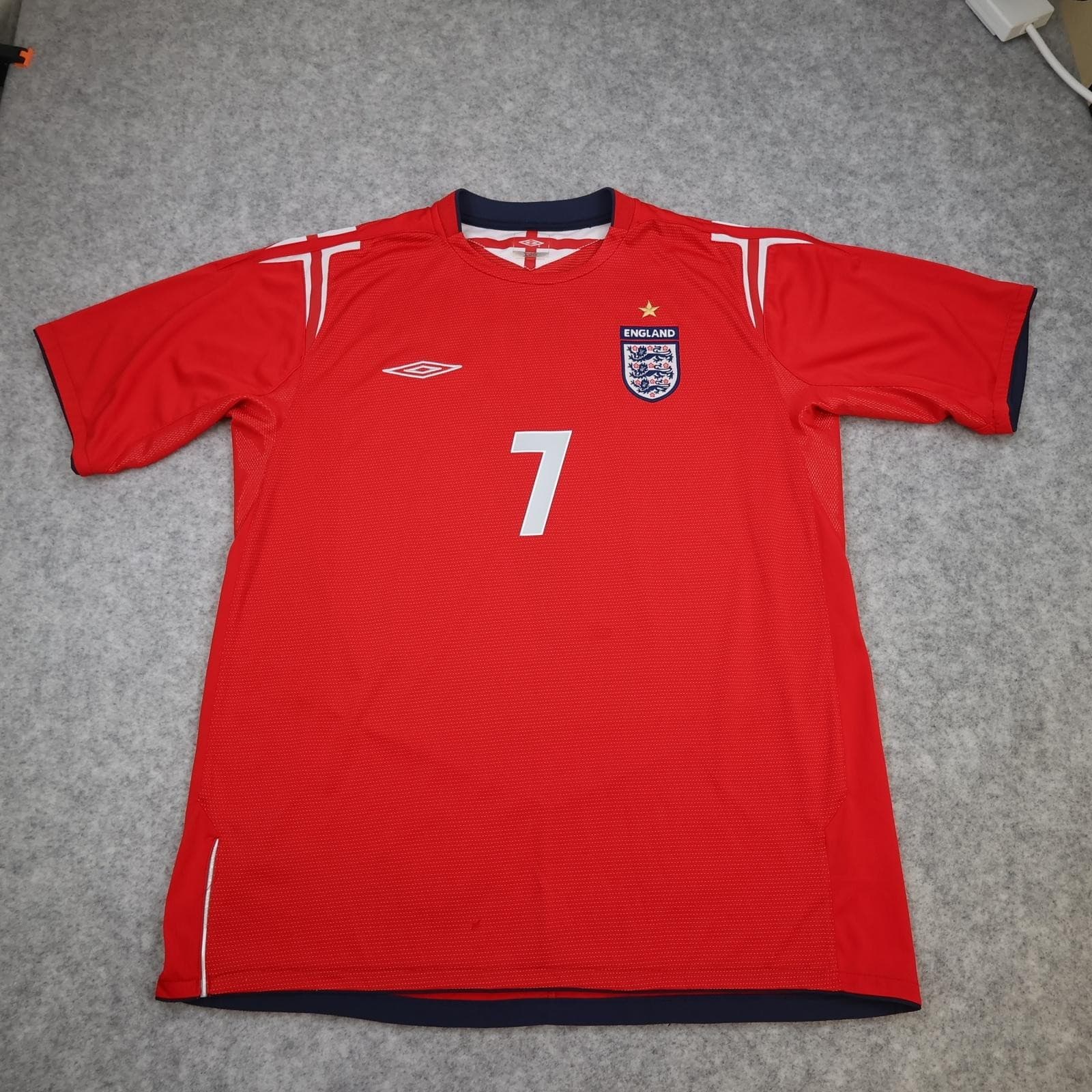 Vintage England Away Shirt Mens XL Red 2004 2006 Football Umbro David Beckham 7 photo 2