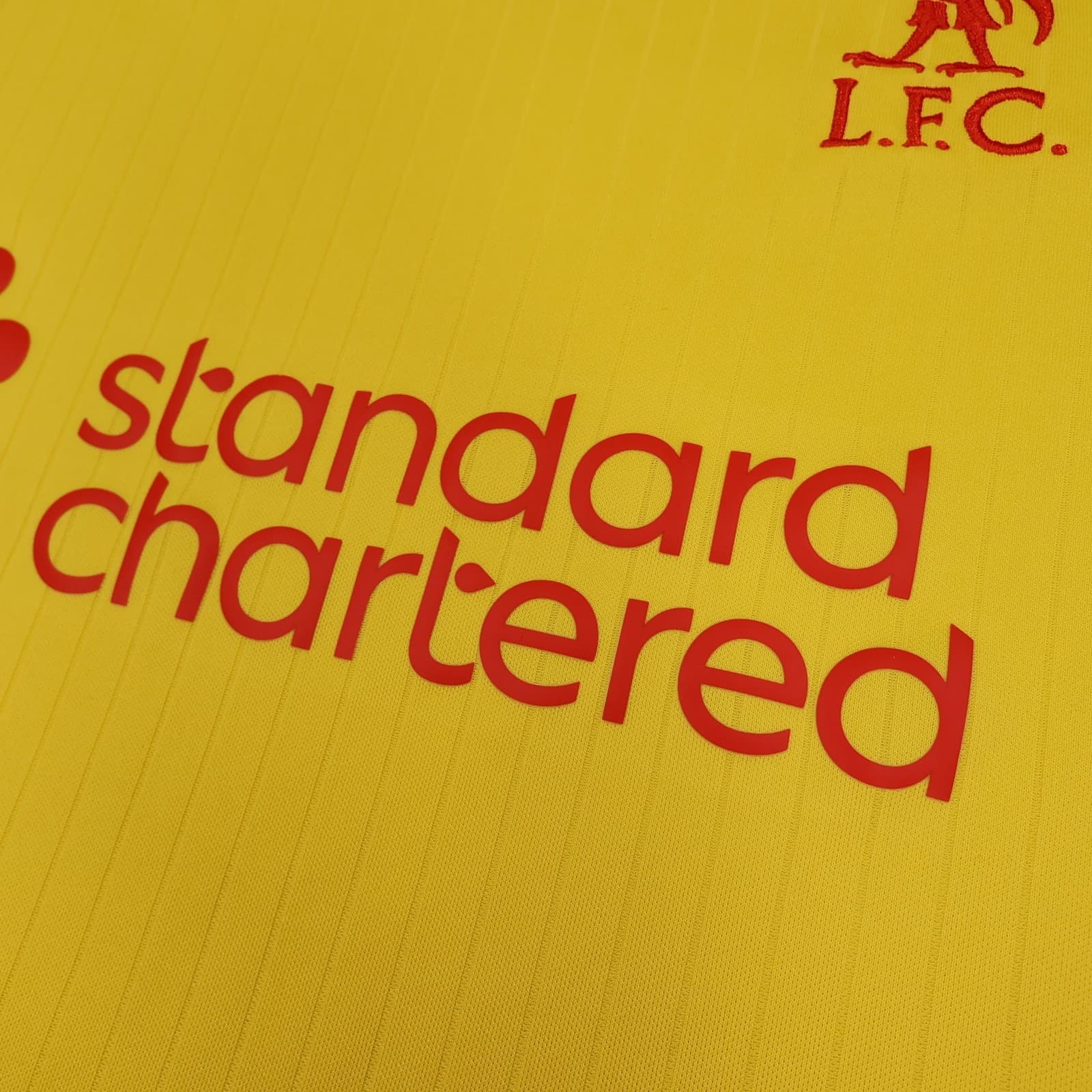 Liverpool Shirt Mens Large Yellow Third 2021 2022 Football Nike Soccer Jersey photo 5