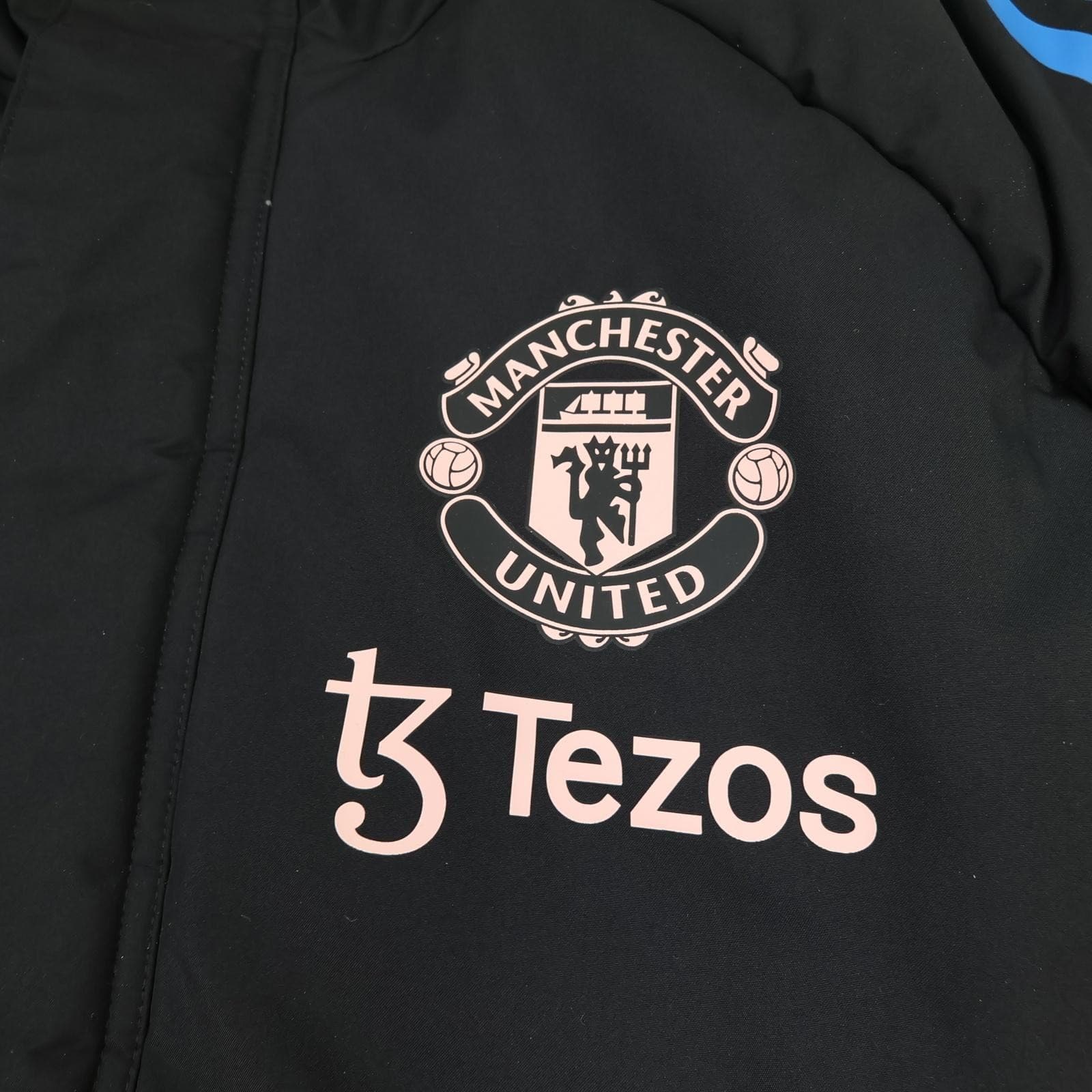 Manchester United Jacket Mens Large Pink Black Adidas Tezos Hooded 2022 2023 photo 5