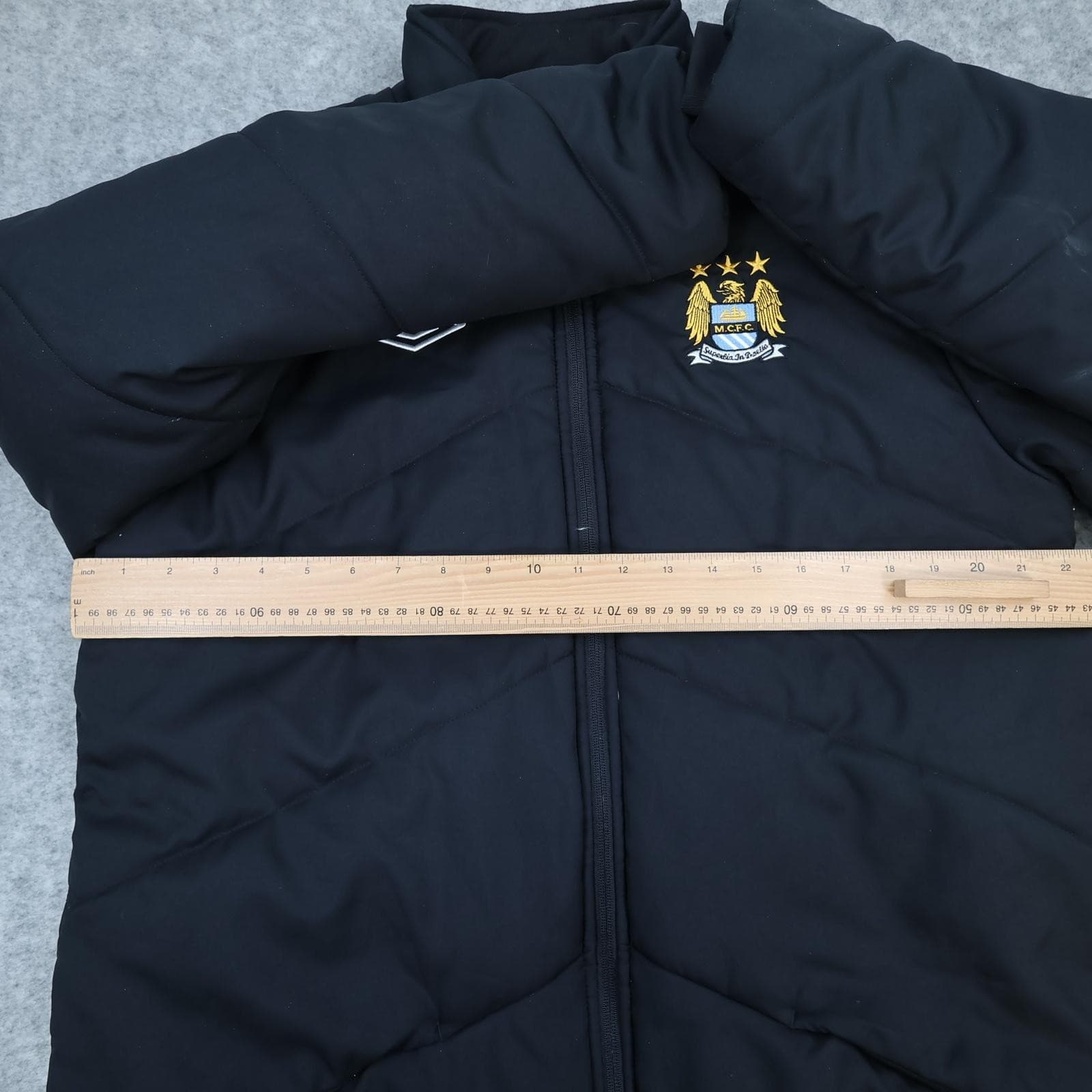 Manchester City Jacket Mens Large Black EPL Football Umbro Etihad Bench Coat photo 11
