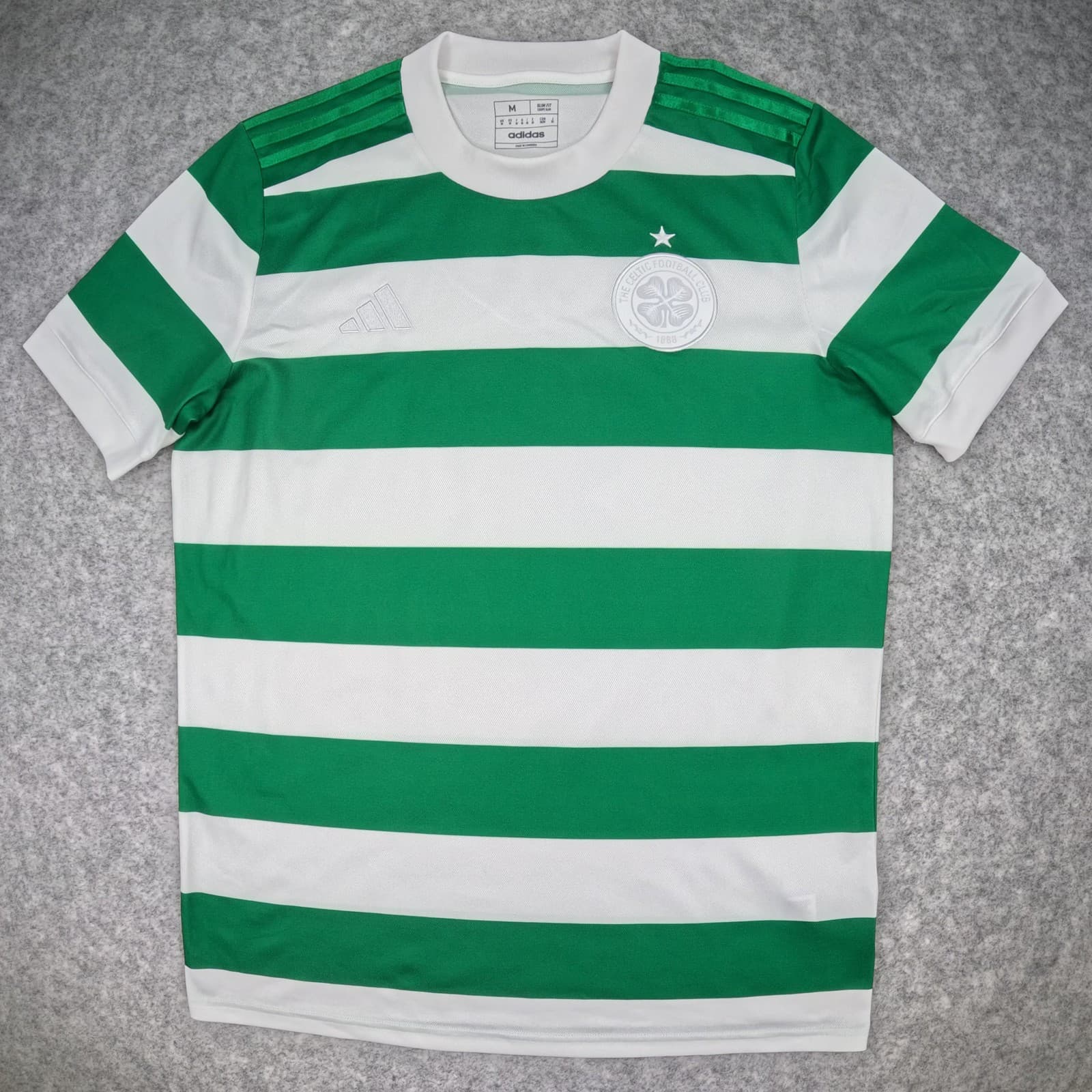 Celtic Football Shirt Home Medium 2023 2024 Green adidas Kyogo 8 Soccer Jersey photo 2