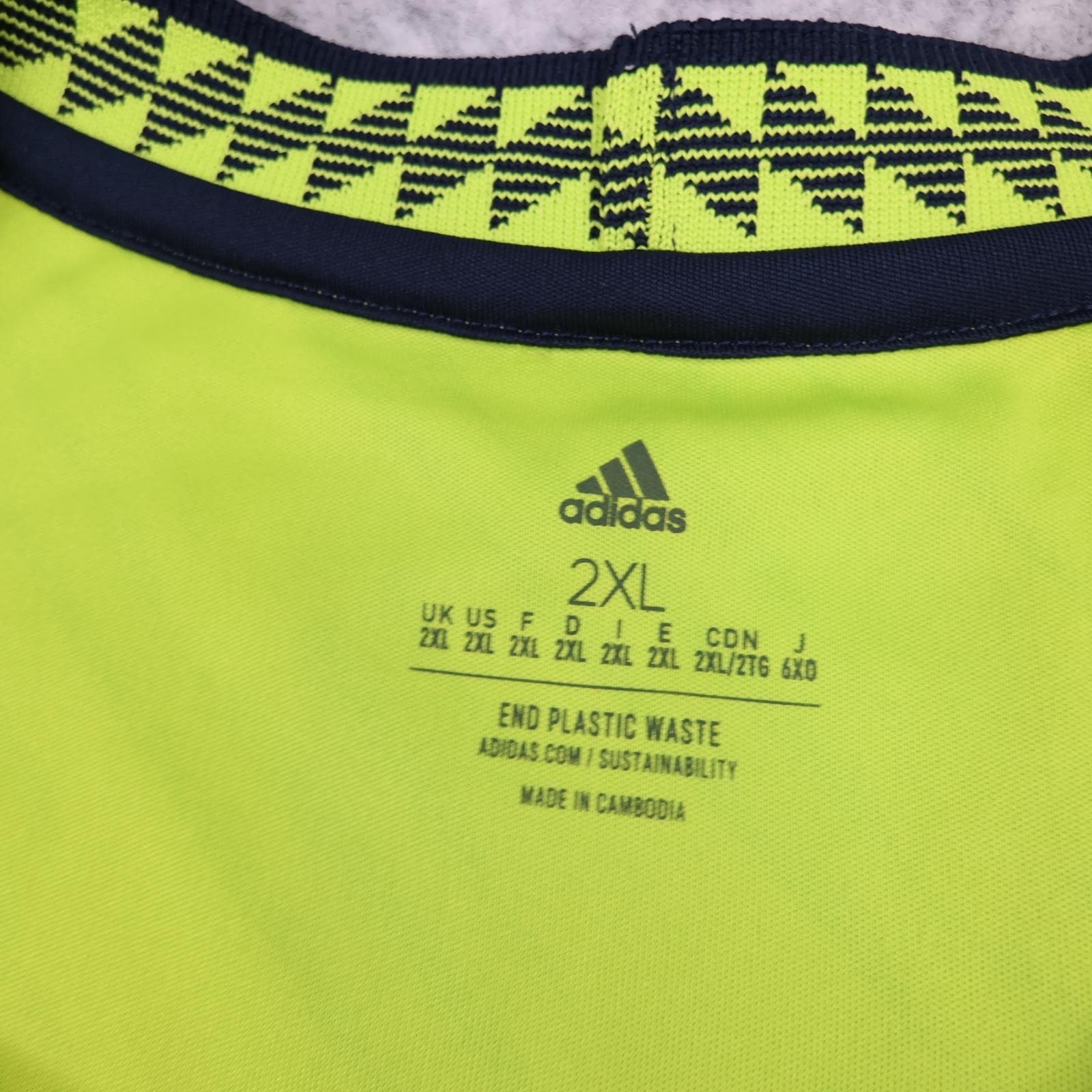 Manchester United Shirt Mens 2XL Green 3rd Kit 2022 2023 Adidas Casemiro 18 photo 7