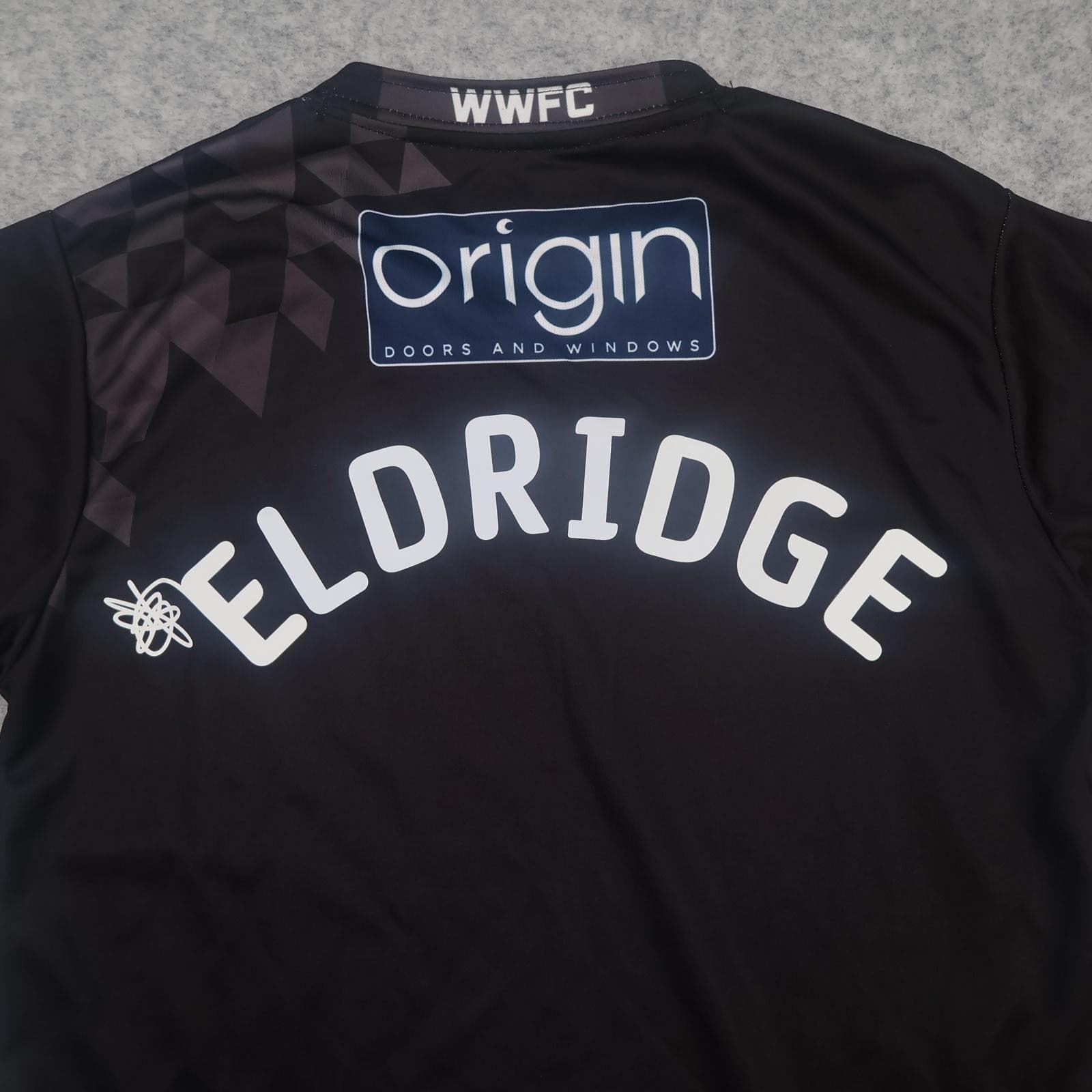 Wycombe Wanderers Shirt Youth 10-11 Years Black O'Neills Cherry Red Records photo 14