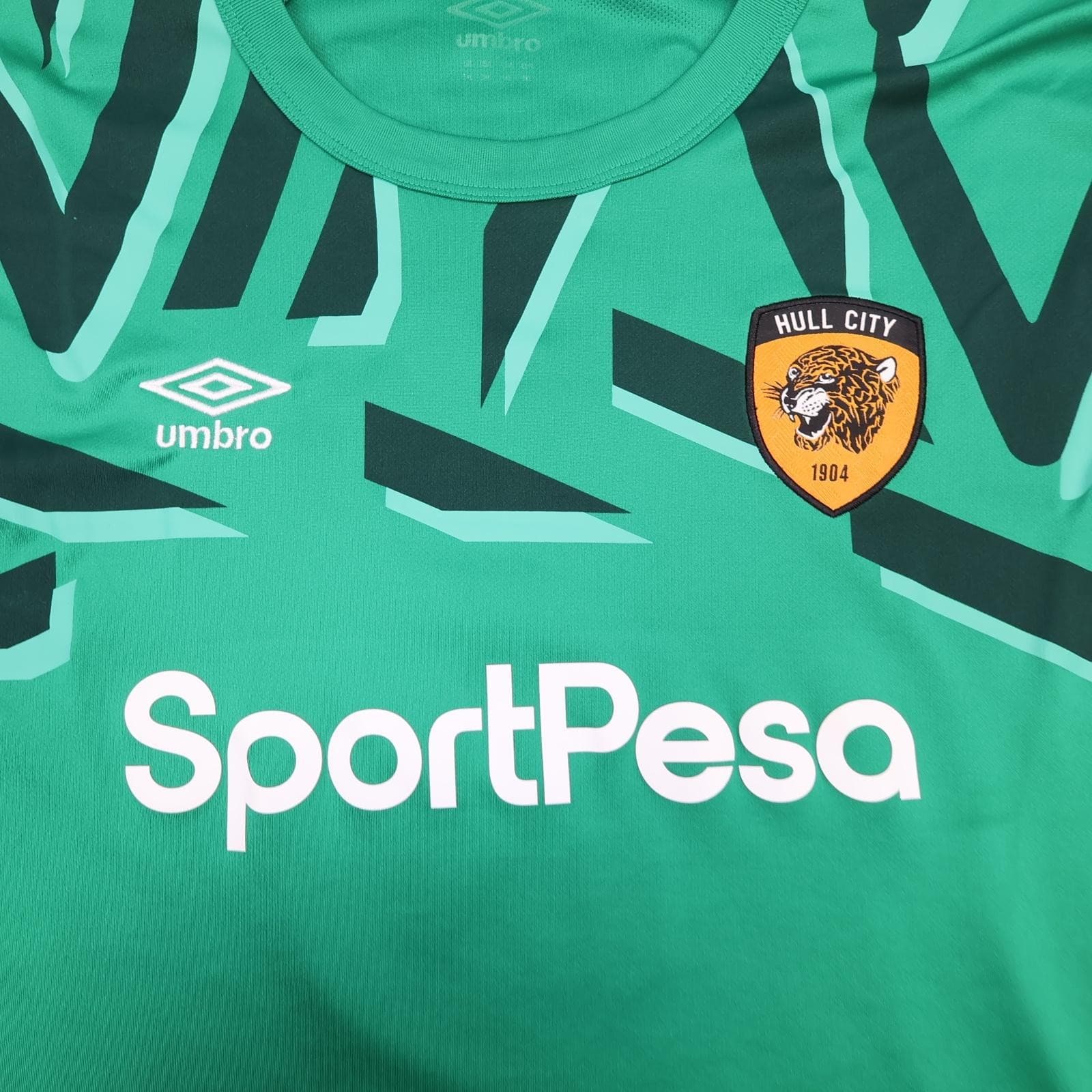 Hull City Goalkeeper Shirt Mens Large Green EFL Football Umbro SportPesa Long 1 photo 3