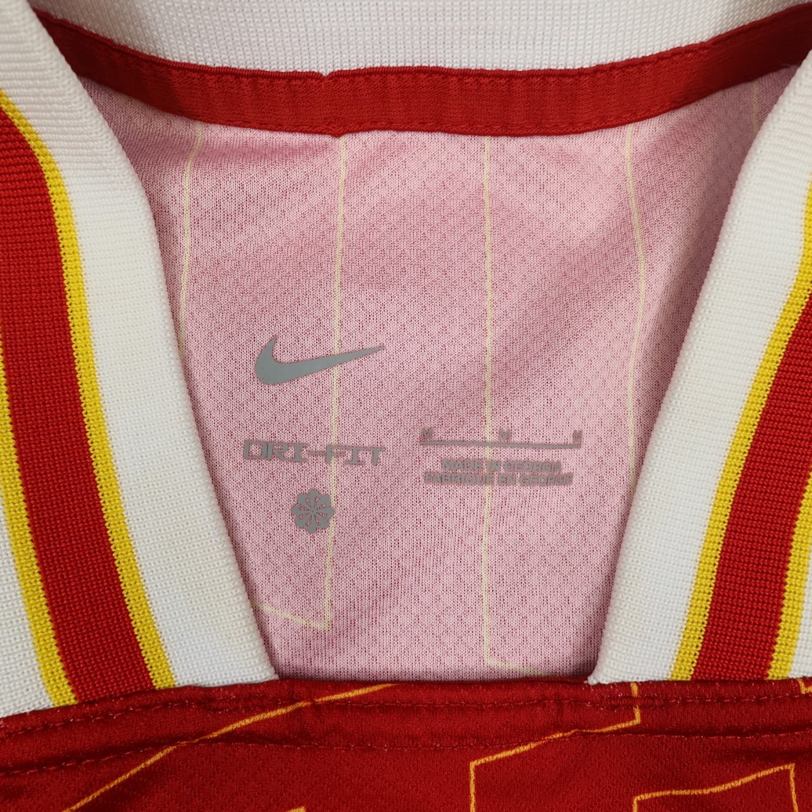 Liverpool Shirt Medium Red Home Kit 2024 2025 Nike Soccer Jersey photo 7