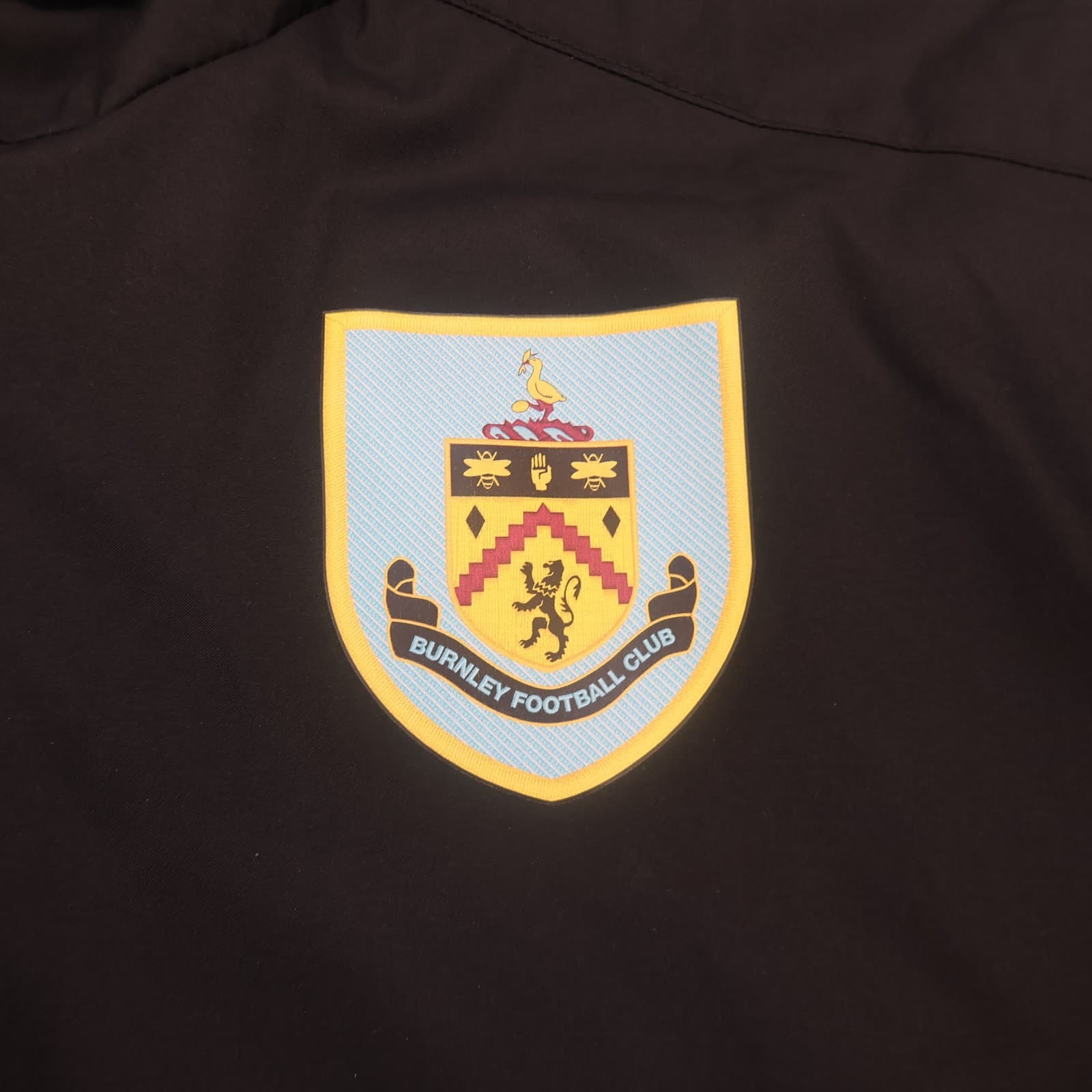 Burnley Jacket Extra Large Black Winter Umbro 2019 2020 Padded Long Bench Coat photo 4