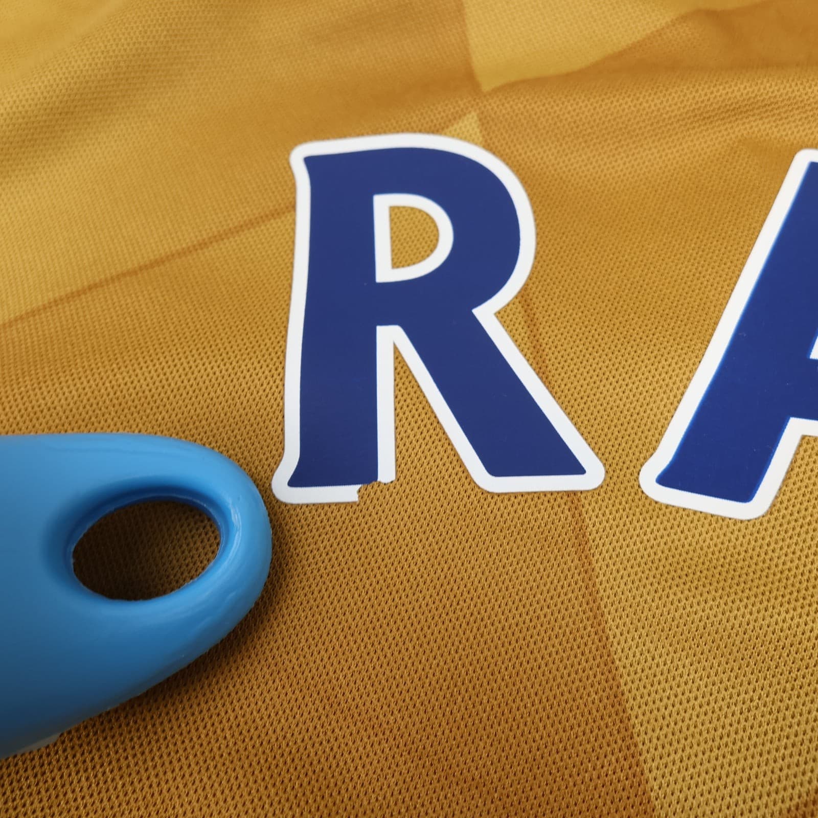 Arsenal Football Shirt Mens Away Gold 2015 2016 PUMA Ramsey 16 Football photo 9