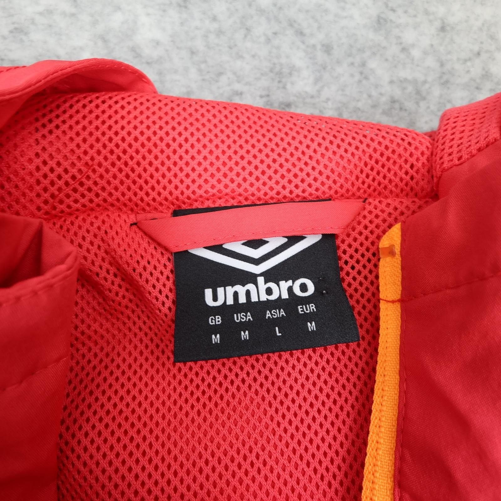Heart Of Midlothian Jacket Mens Medium Red SPFL Football Umbro Hooded Training photo 4