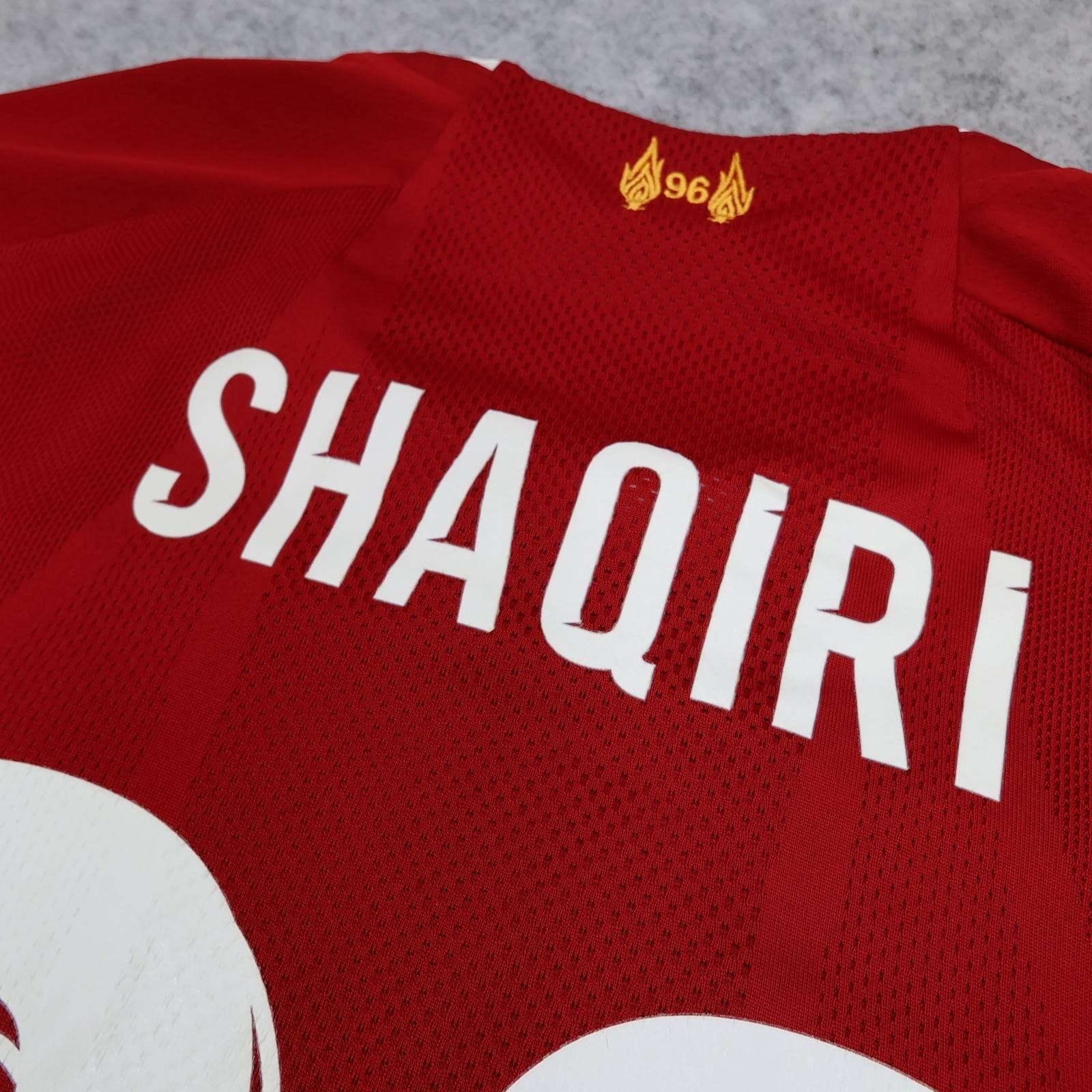 Liverpool Shirt Mens XL Red Home 2019 2020 Football New Balance Shaqiri 23 photo 10
