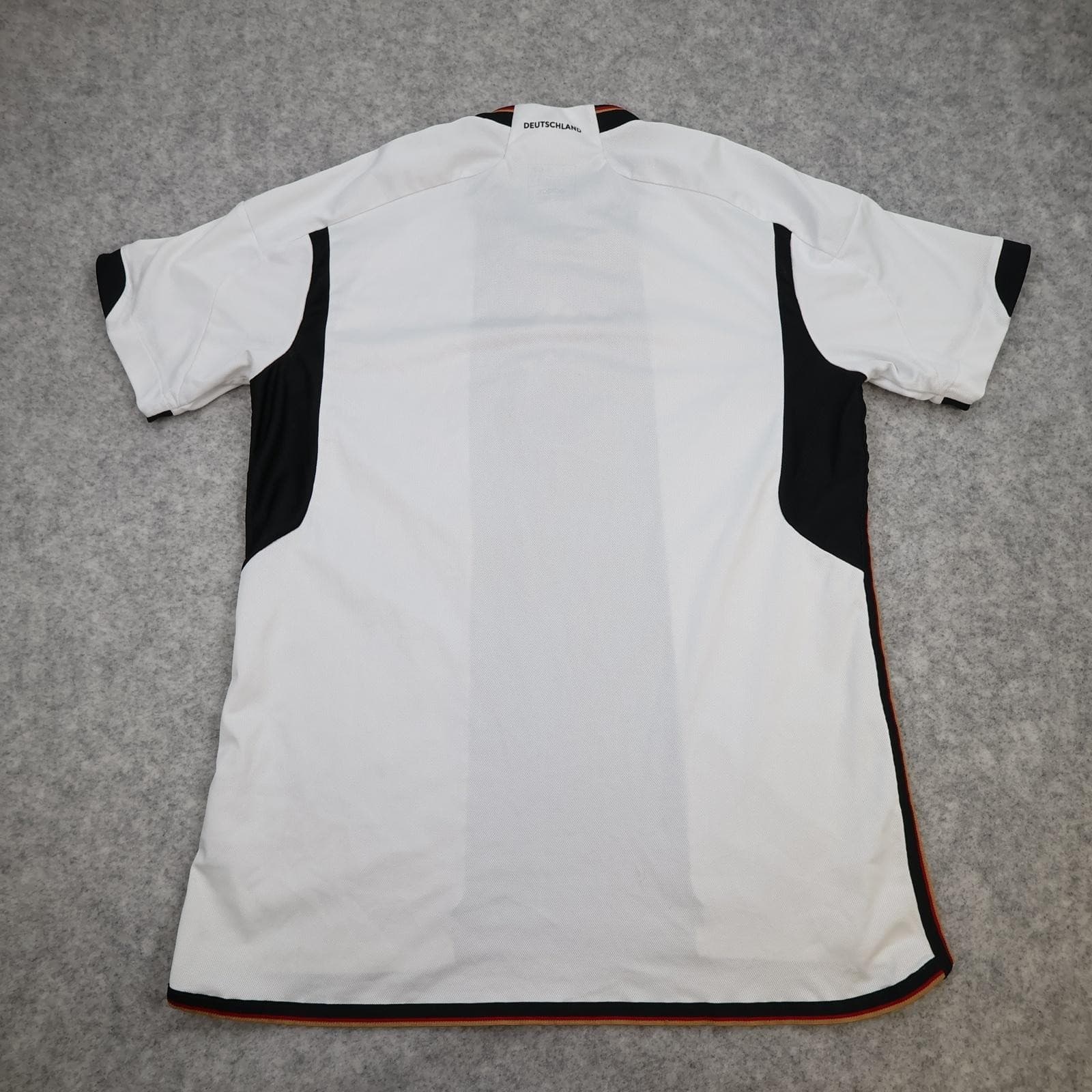 Germany Home Shirt Mens Large White 2022 2023 Football Adidas Soccer Jersey photo 2