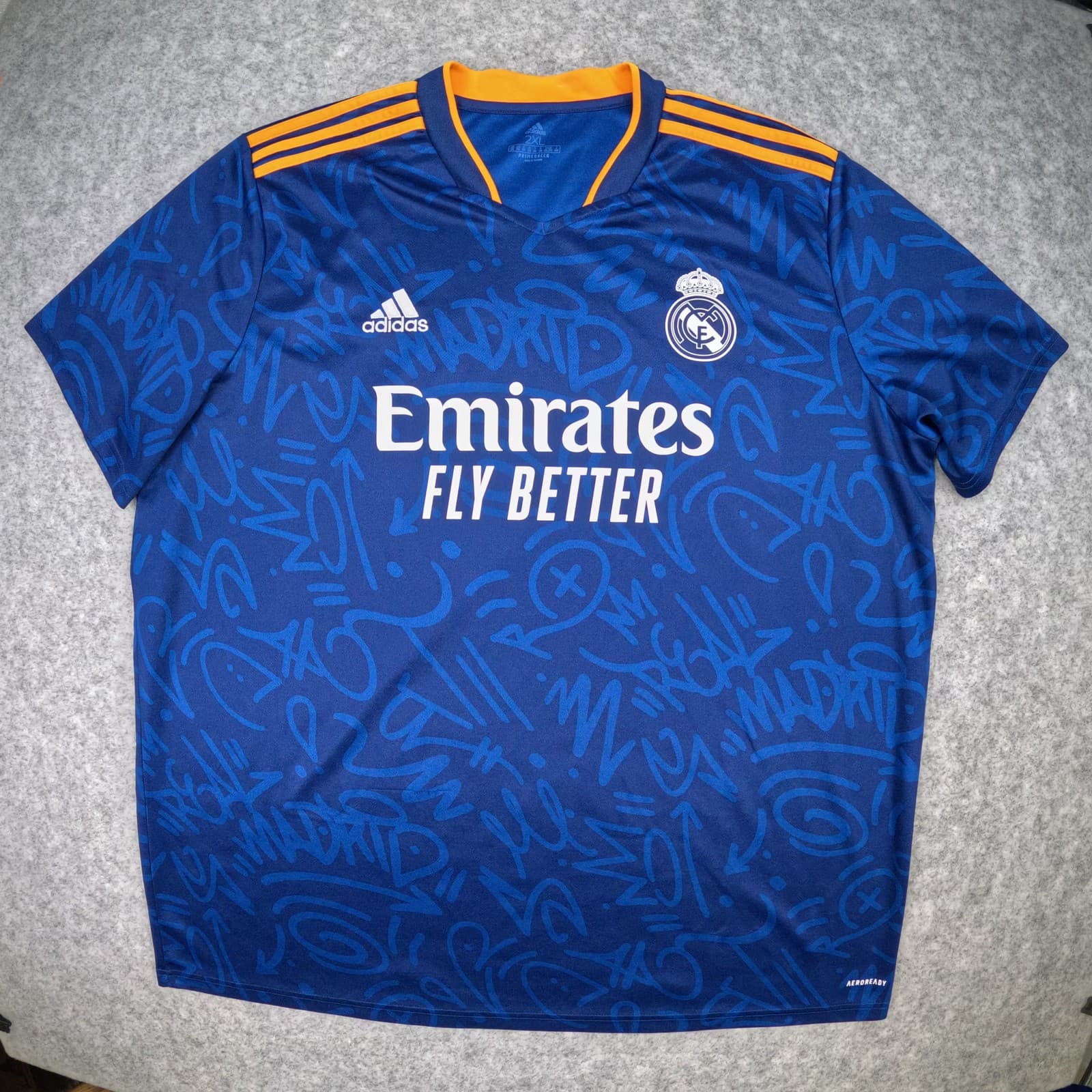 Real Madrid Football Shirt 2XL Blue Away adidas Blue 2021 2022 Soccer Jersey