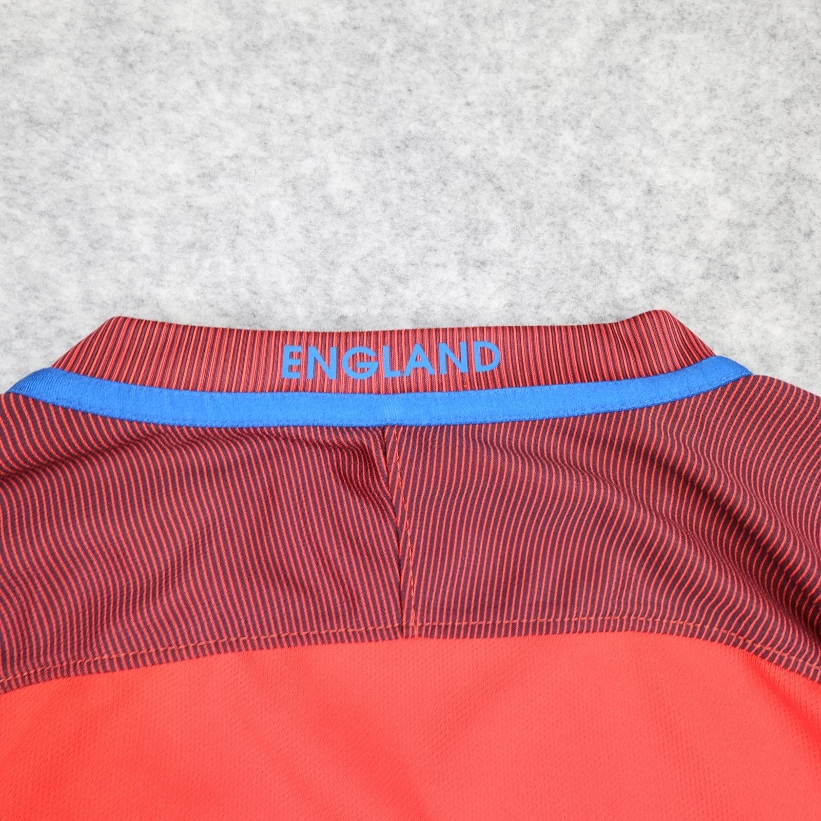 England Away Shirt Mens Medium Red 2016 2017 Football Nike Dri Fit Jersey photo 15