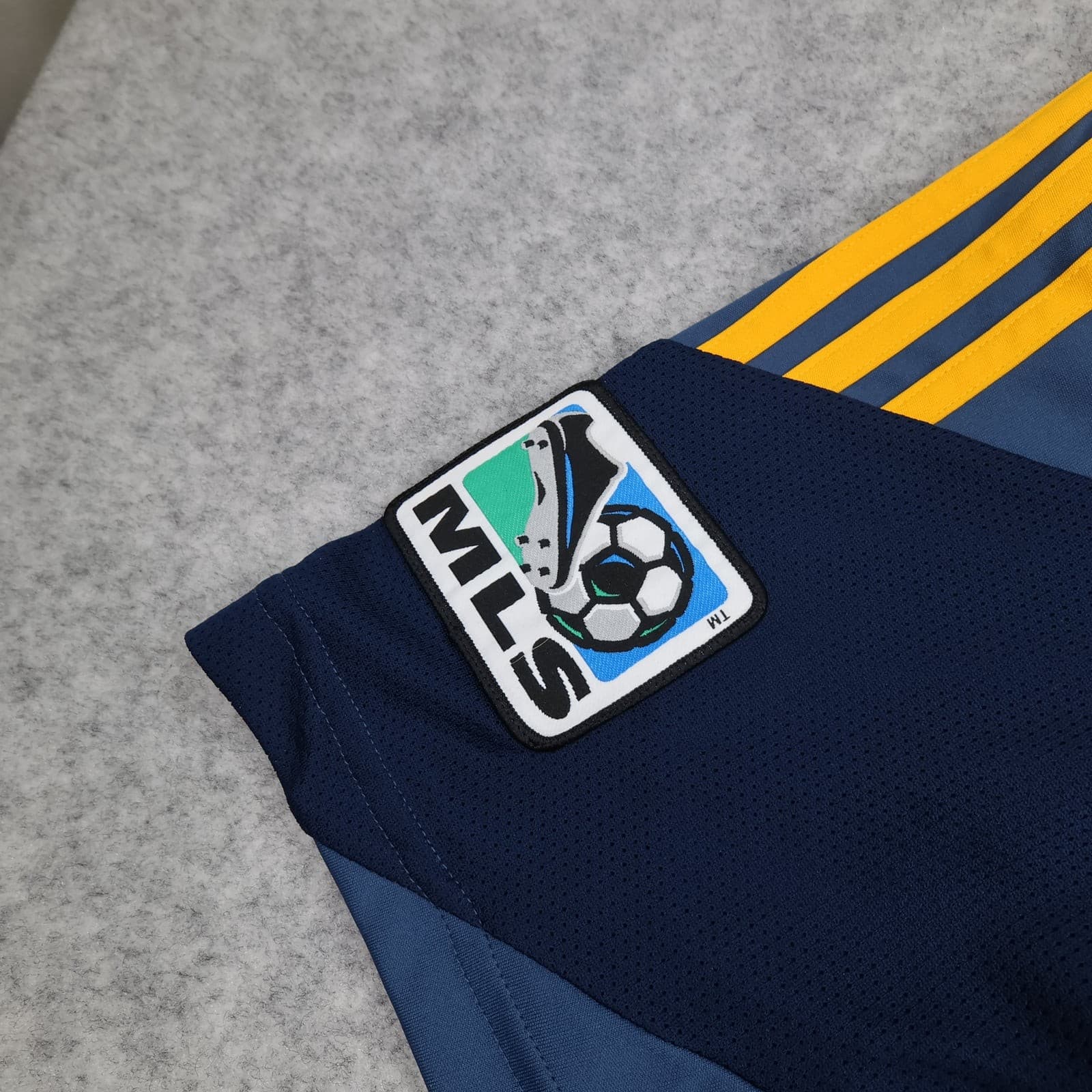 LA Galaxy Football Shirt Mens Medium Navy Away 2013 2014 adidas Z04910 photo 6