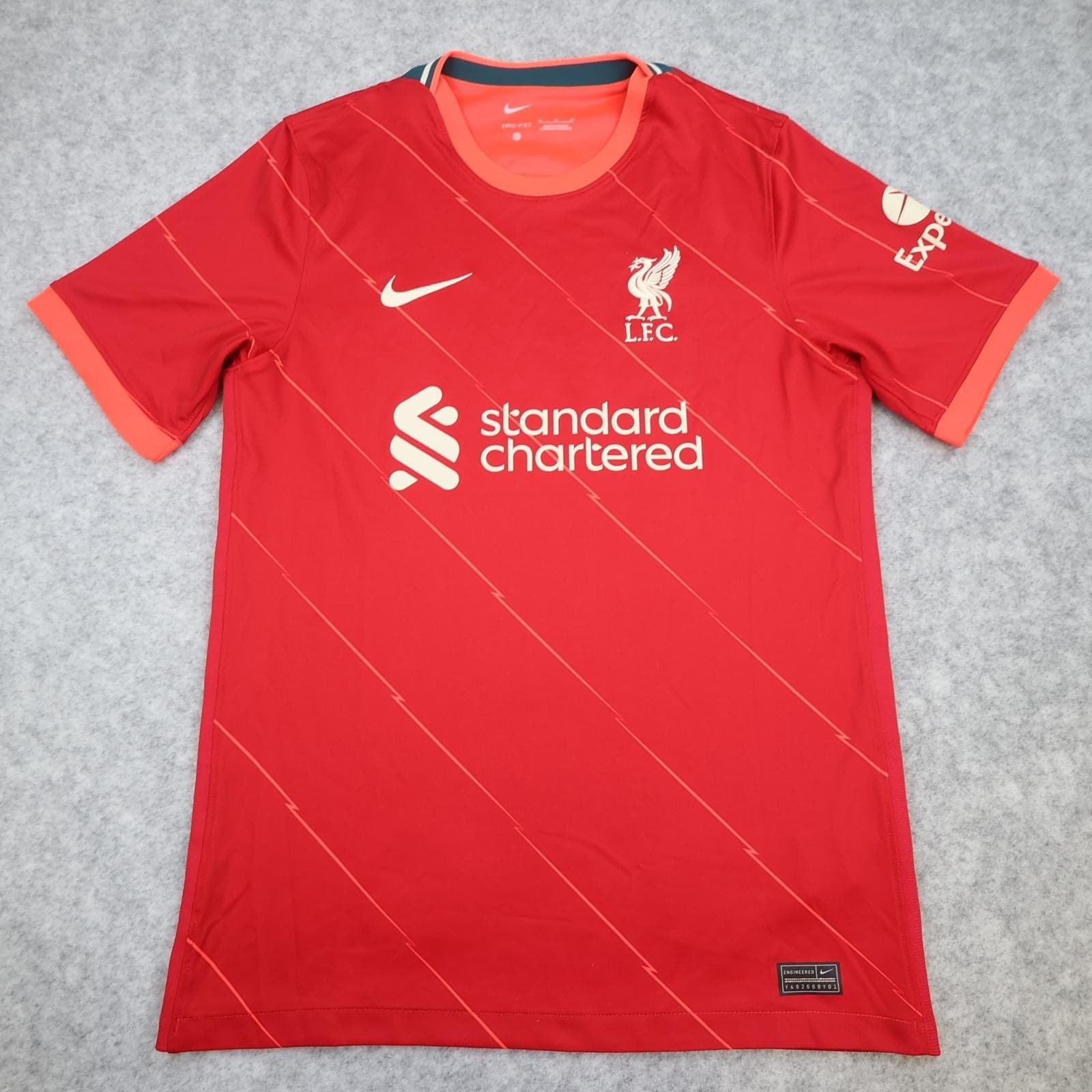 Liverpool Shirt Mens Medium Red Home 2021 2022 Football Nike Standard Chartered