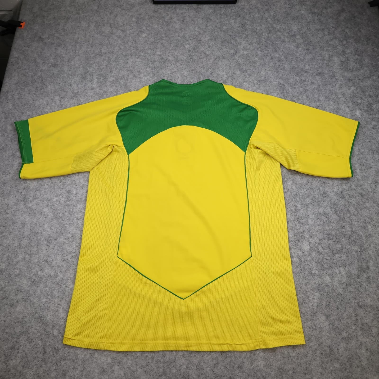 Vintage Brazil Home Shirt Mens Medium Yellow 2002 2004 Football Nike 90 Jersey photo 2
