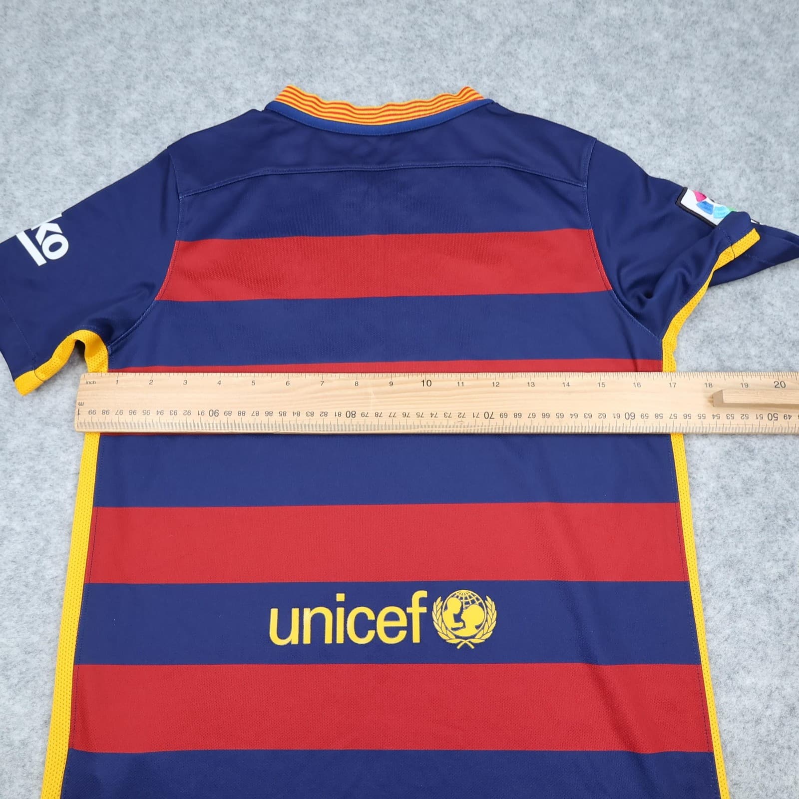 Barcelona Home Shirt Kids 12-13 Years Home Kit 2015 2016 Nike Soccer Jersey photo 10