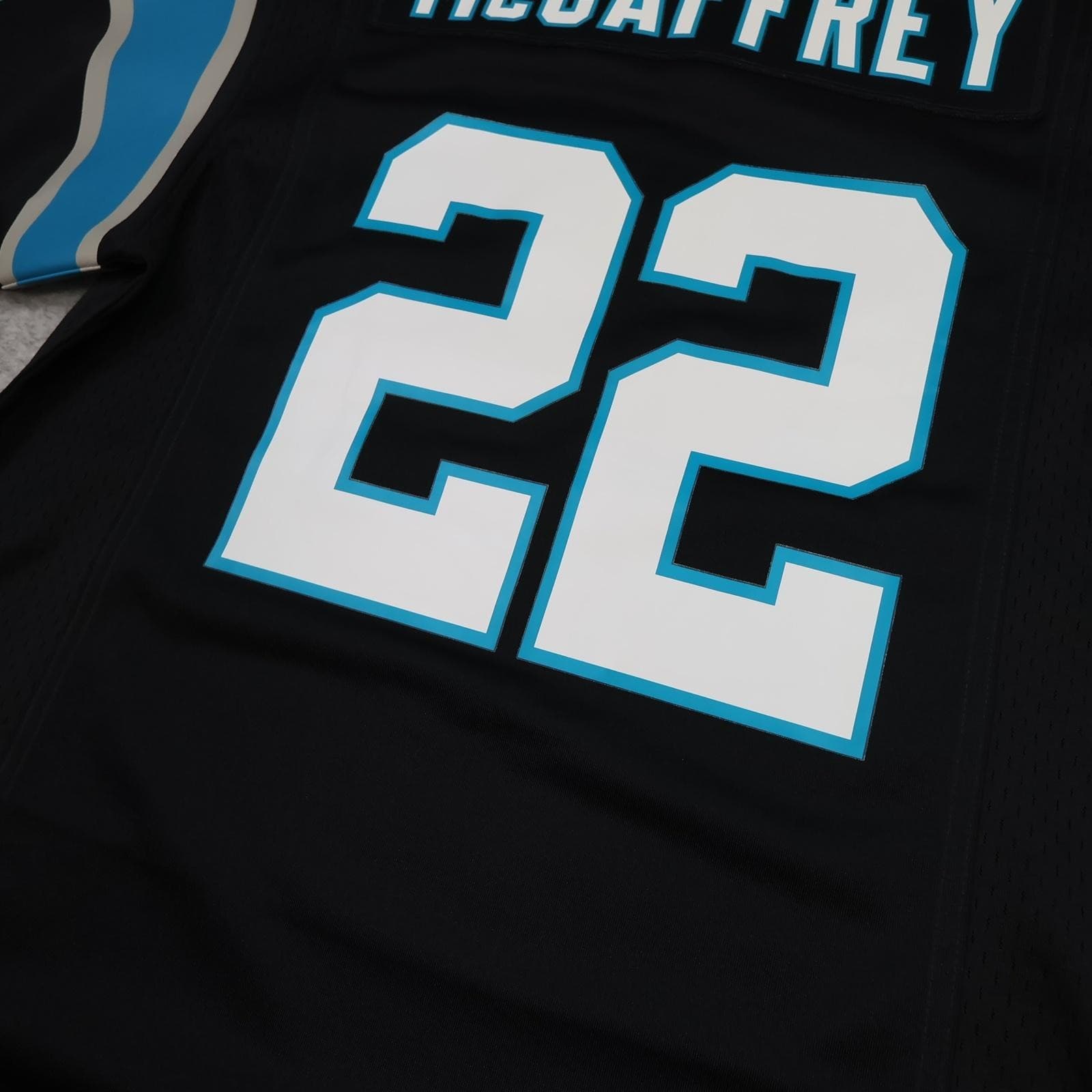 Carolina Panthers Shirt Mens Small Black NFL 2017 2018 Nike McCaffrey 22 Jersey photo 9