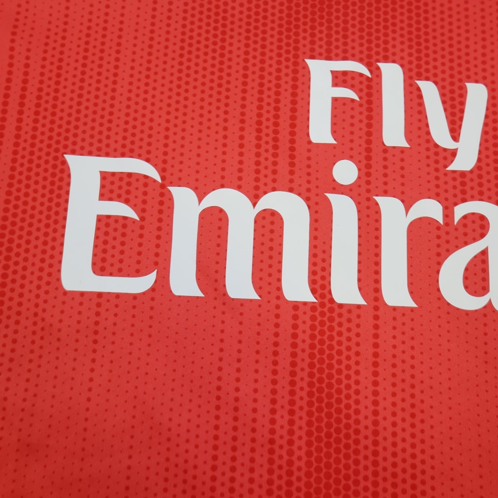 Real Madrid Shirt Medium Pink Third Kit 2018 2019 Adidas Soccer Jersey photo 7