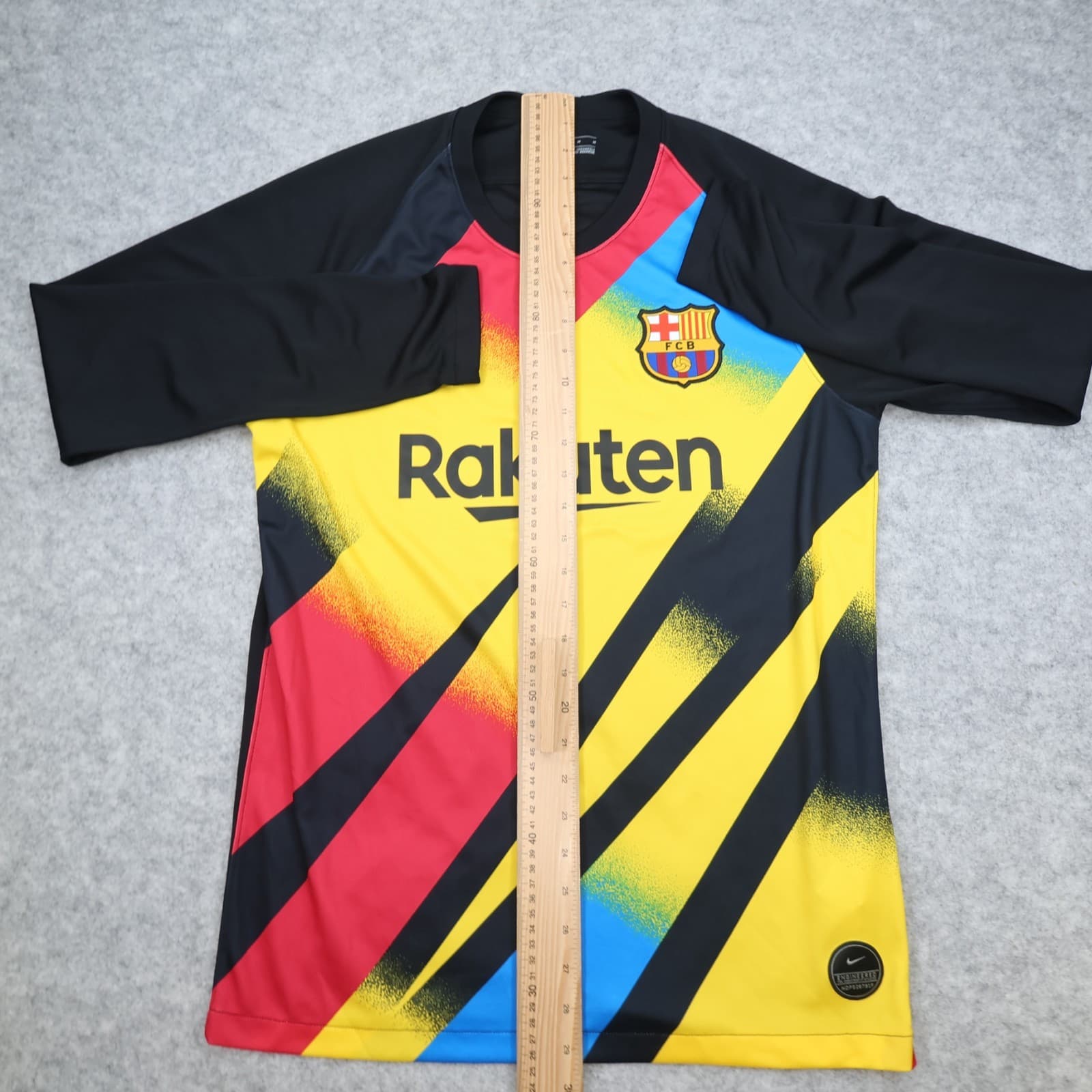 Barcelona Shirt Medium Black Goalkeeper Kit 2019 2020 Nike Soccer Jersey photo 13