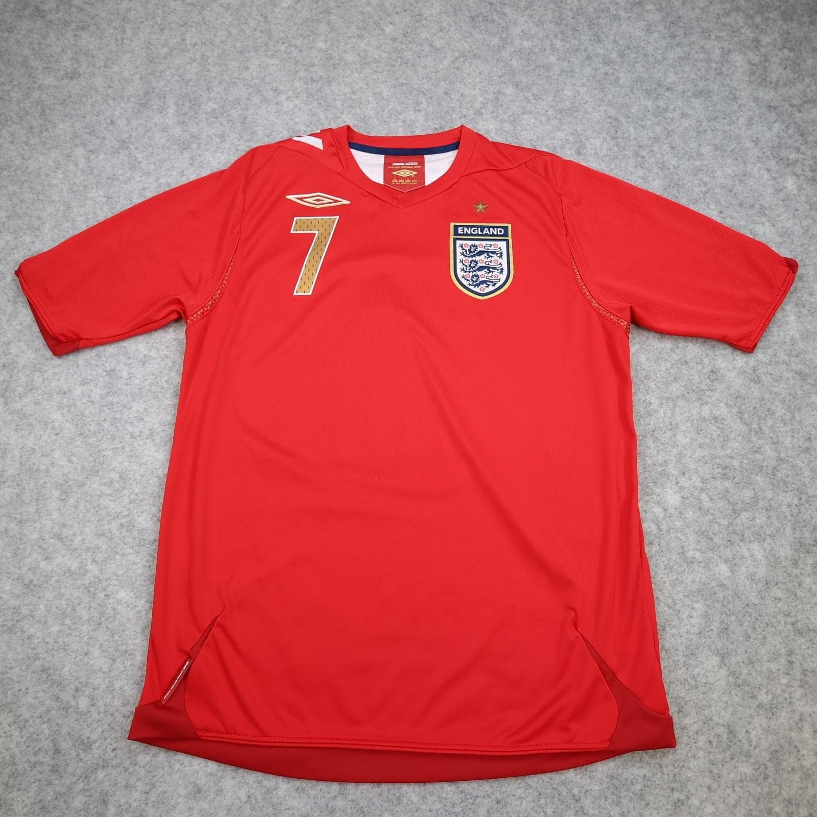 England Away Shirt Mens Medium Red 2006 2008 Football Umbro Beckham 7 Jersey photo 2