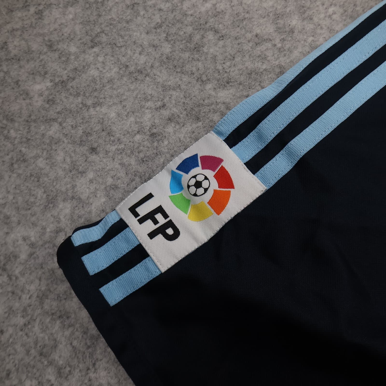 Vintage Real Madrid Shirt Large Blue Away Kit 2002 2003 Adidas Football Jersey photo 8