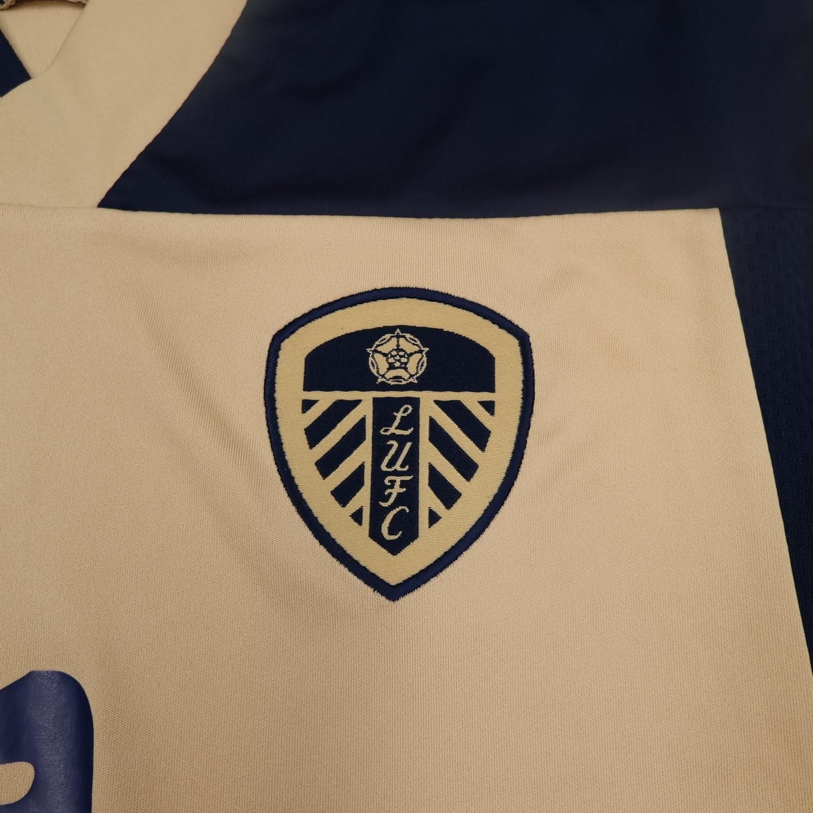Leeds United Shirt Mens Medium Beige Away 2013 2014 Macron Soccer Jersey photo 4