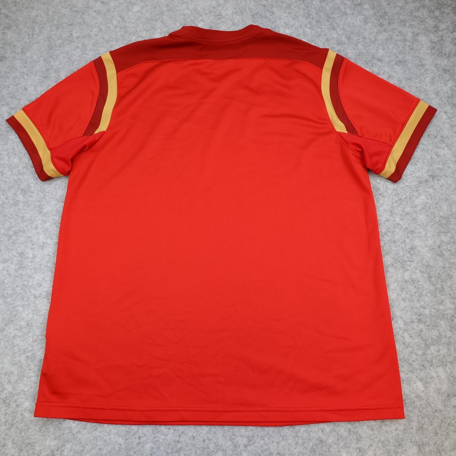 Wales Rugby Shirt Mens Large Red Rugby Union Under Armour 2015 2017 Jersey photo 2