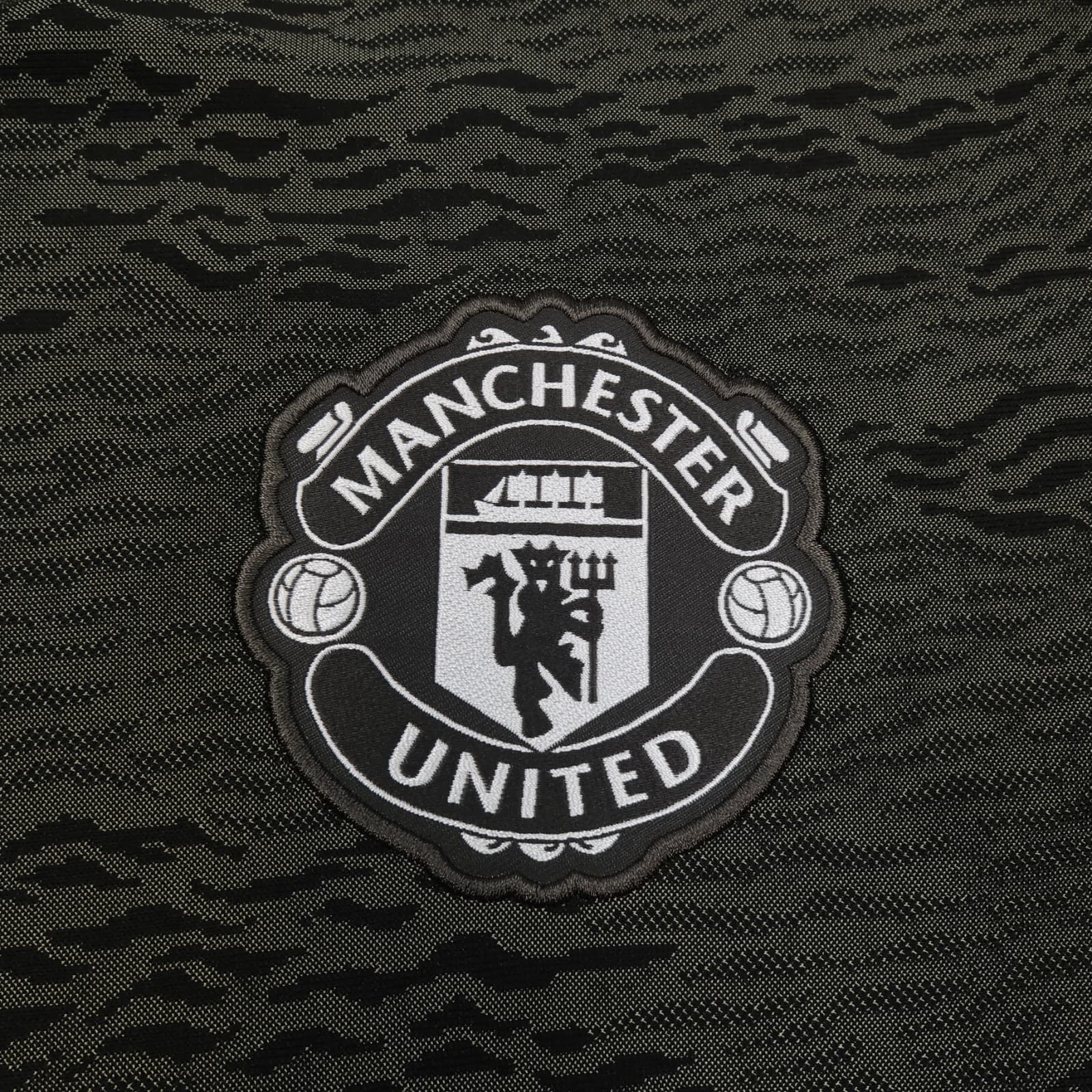 Manchester United Shirt 2XL Green Away Kit 2020 2021 Adidas Soccer Jersey Cavani photo 5