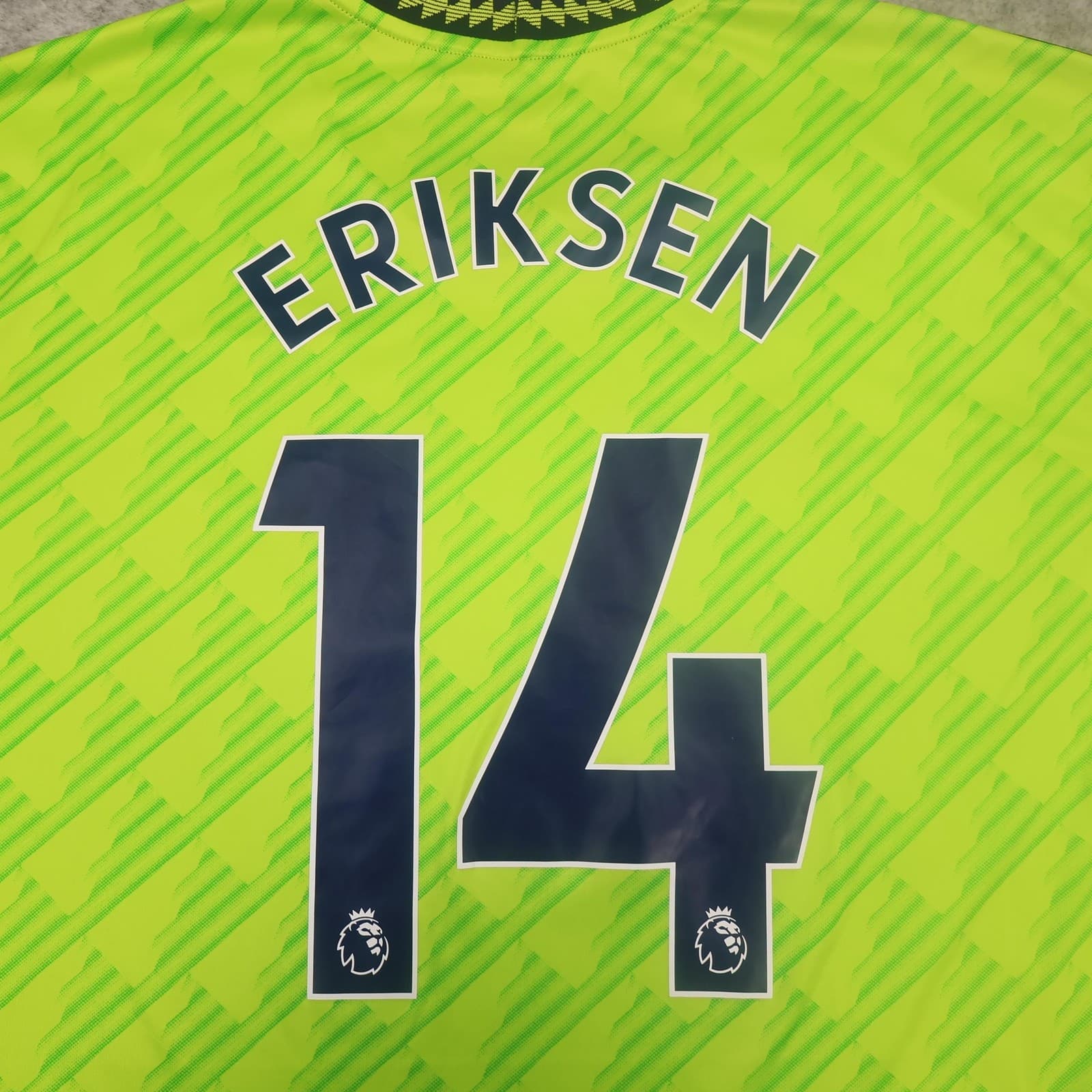 Manchester United Shirt Mens 2XL Green Third 2022 2023 Football Adidas Eriksen photo 3