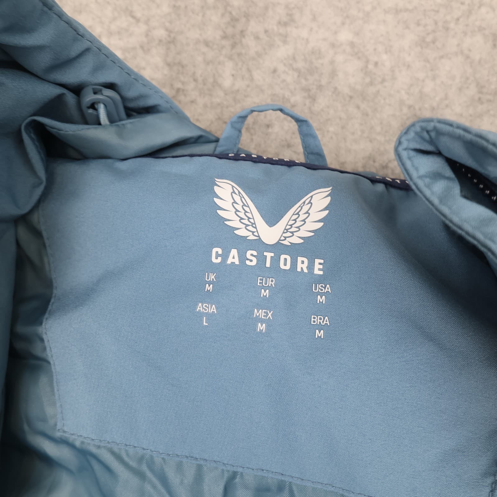 Newcastle United Jacket Medium Blue Waterproof Coat 2023 2024 Castore Bench photo 7