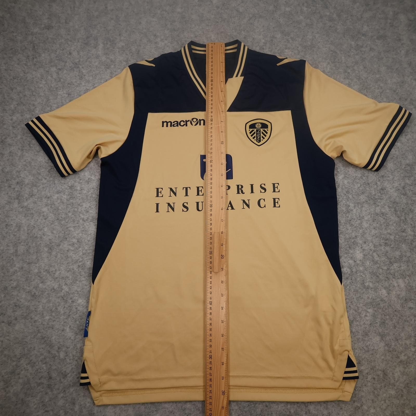 Leeds United Shirt Mens Medium Beige Away 2013 2014 Macron Soccer Jersey photo 12