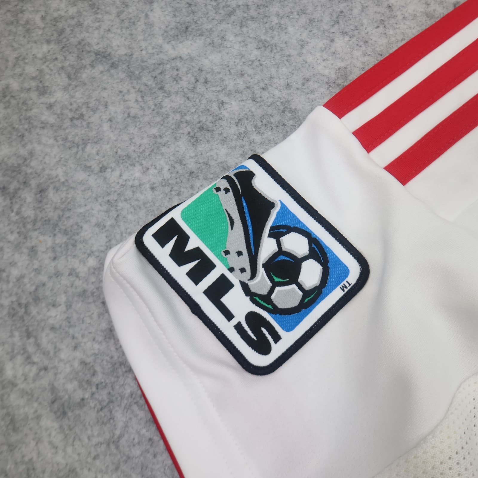 New York Red Bulls Football Shirt Small White Home Kit 2012 Adidas Henry 14 MLS photo 7