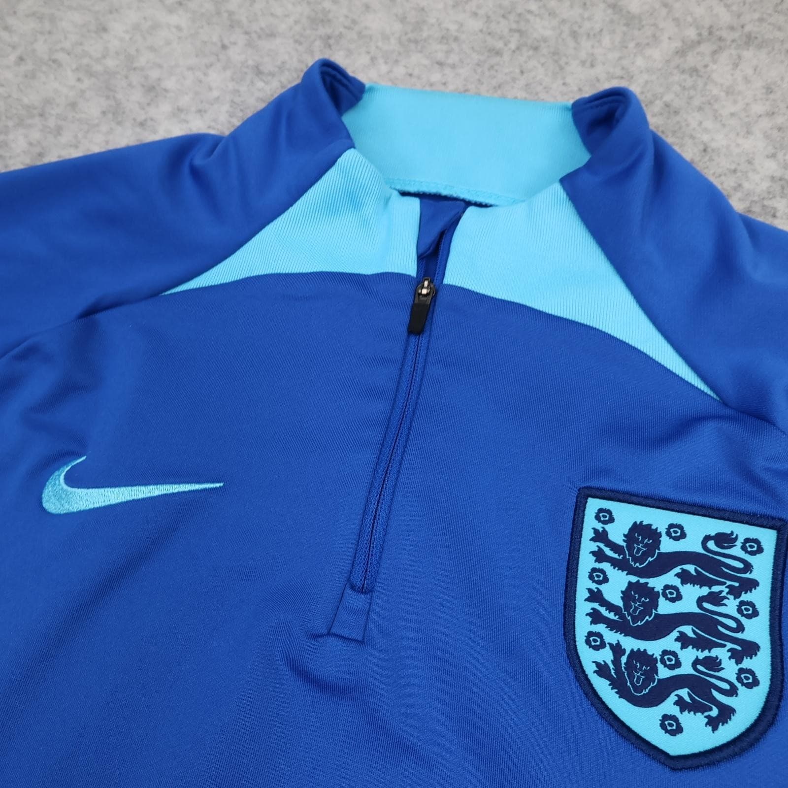 England Training Drill Top Mens Medium Blue 2022 2023 Nike Pullove 1/4 Zip photo 5
