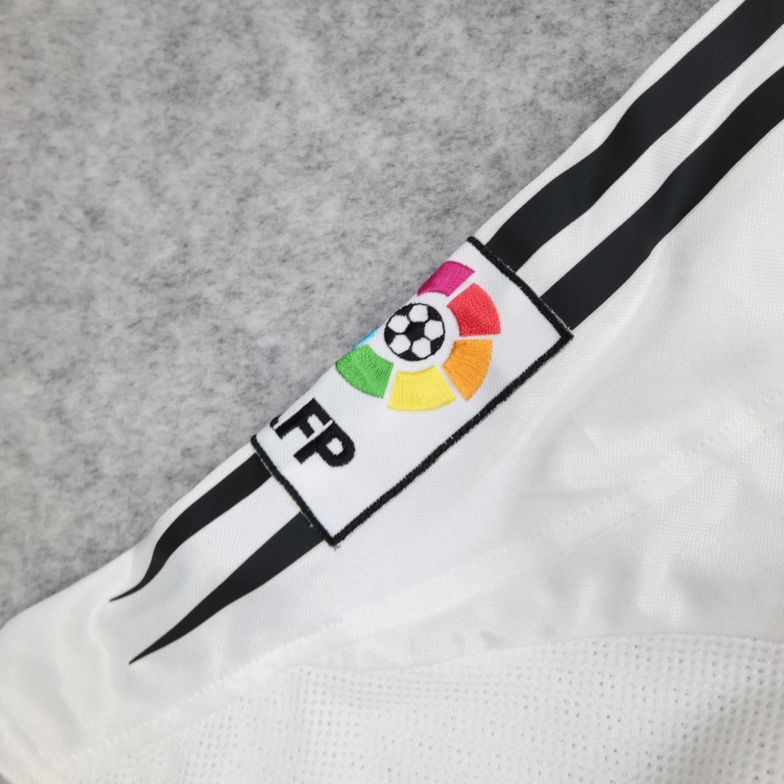 Vintage Real Madrid Shirt Youths 14-15 White 2004 2005 Adidas Siemens Mobile photo 7