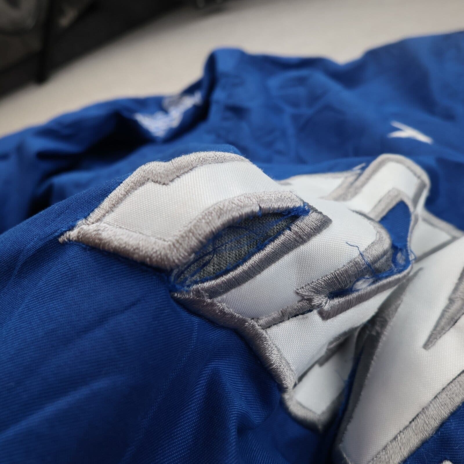Vintage Kentucky Wildcats Sweatshirt Medium Blue Pullover Reebok 90s photo 9