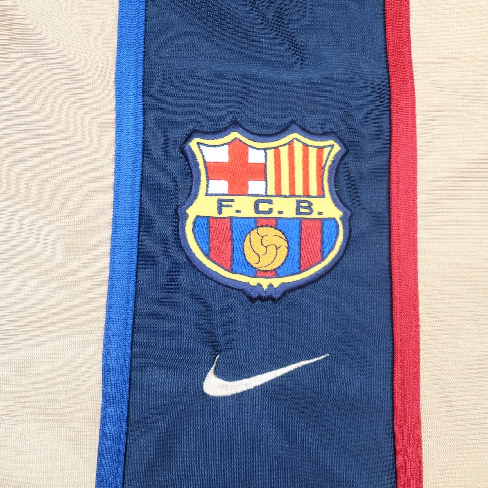 Vintage Barcelona Shirt Extra Large Gold Away Kit 2001 2003 Nike Soccer Jersey photo 4