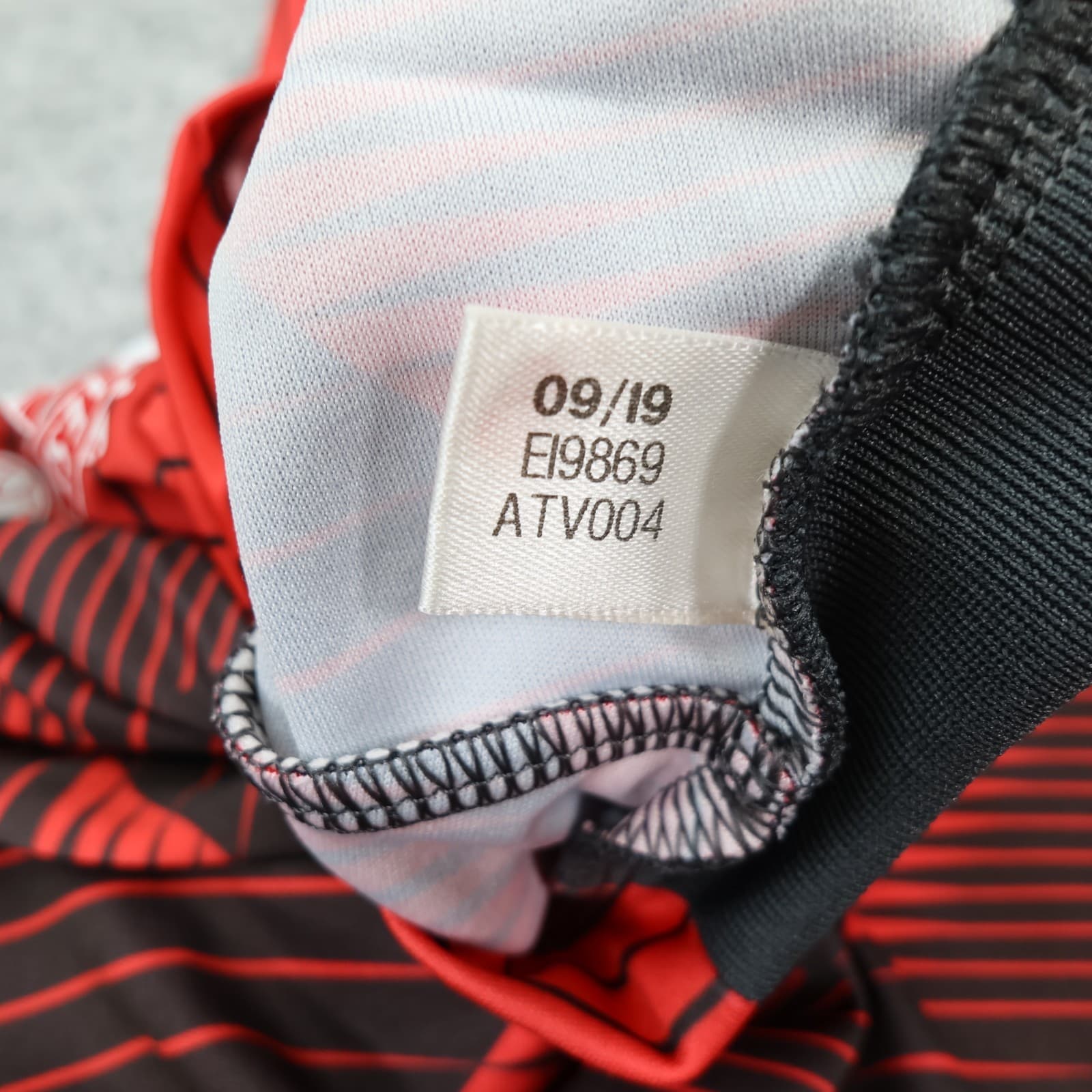 Manchester United Shirt Medium Red Training Kit 2019 2020 Adidas Soccer Jersey photo 14