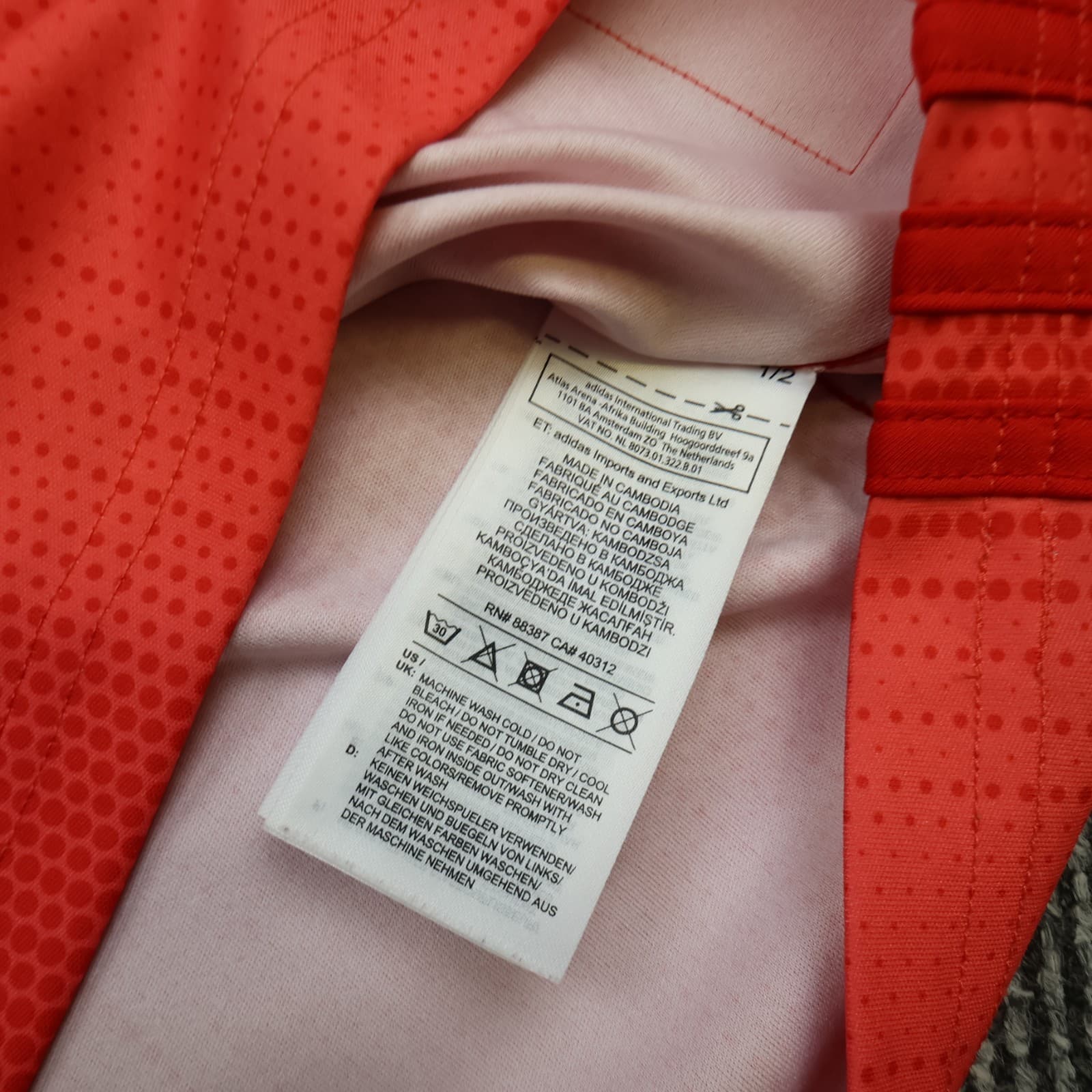 Real Madrid Shirt Medium Pink Third Kit 2018 2019 Adidas Soccer Jersey photo 11