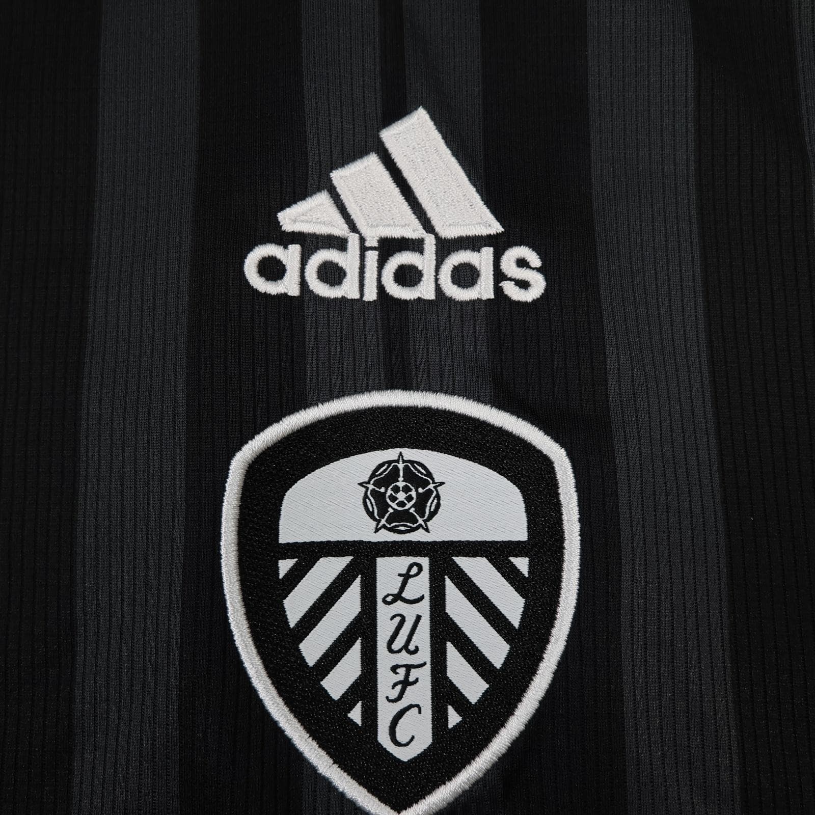 Leeds United Shirt Mens XL Black 3rd Kit 2022 2023 EPL Football Adidas SBOTOP photo 4