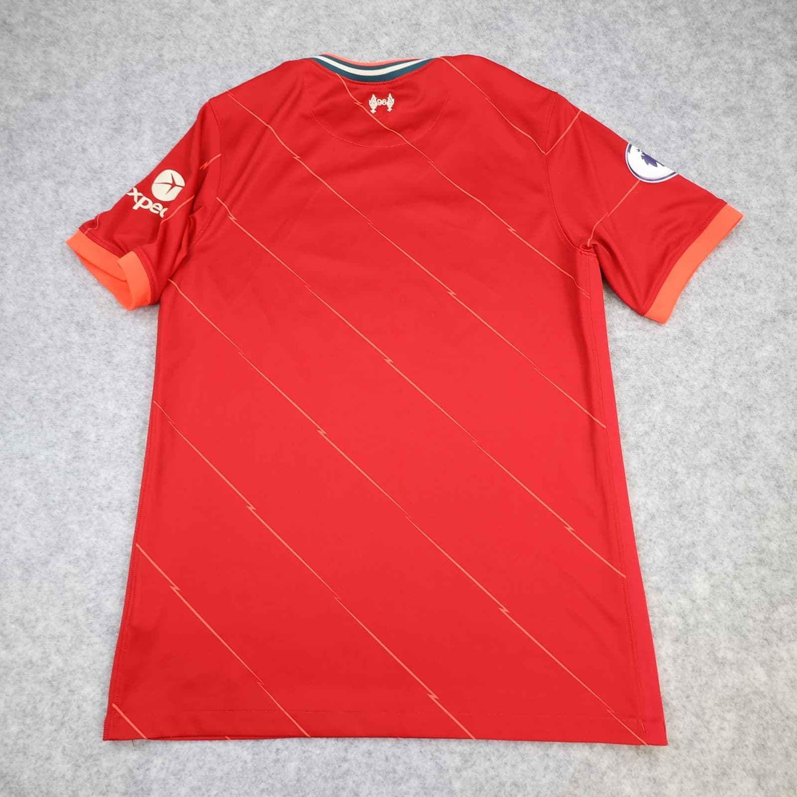Liverpool Shirt Mens Medium Red Home 2021 2022 Football Nike Soccer Jersey photo 2