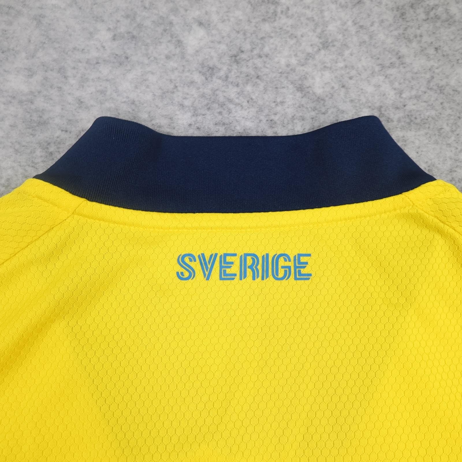 Sweden Home Shirt Mens Medium Yellow 2020 2021 Football Adidas AEROREADY Jersey photo 12